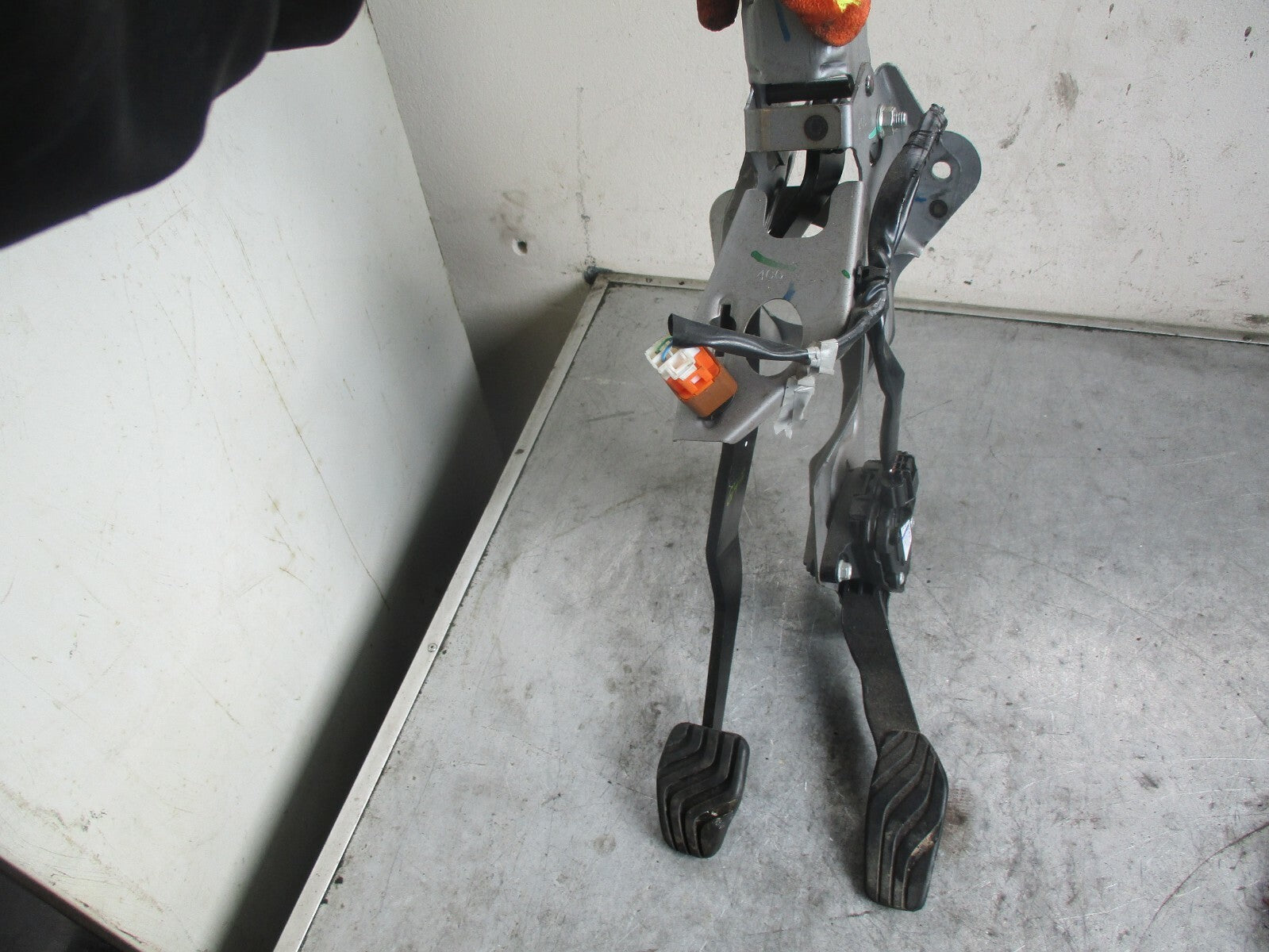 NISSAN QASHQAI J11 MK2 BRAKE CLUTCH PEDALS 180024BG0B