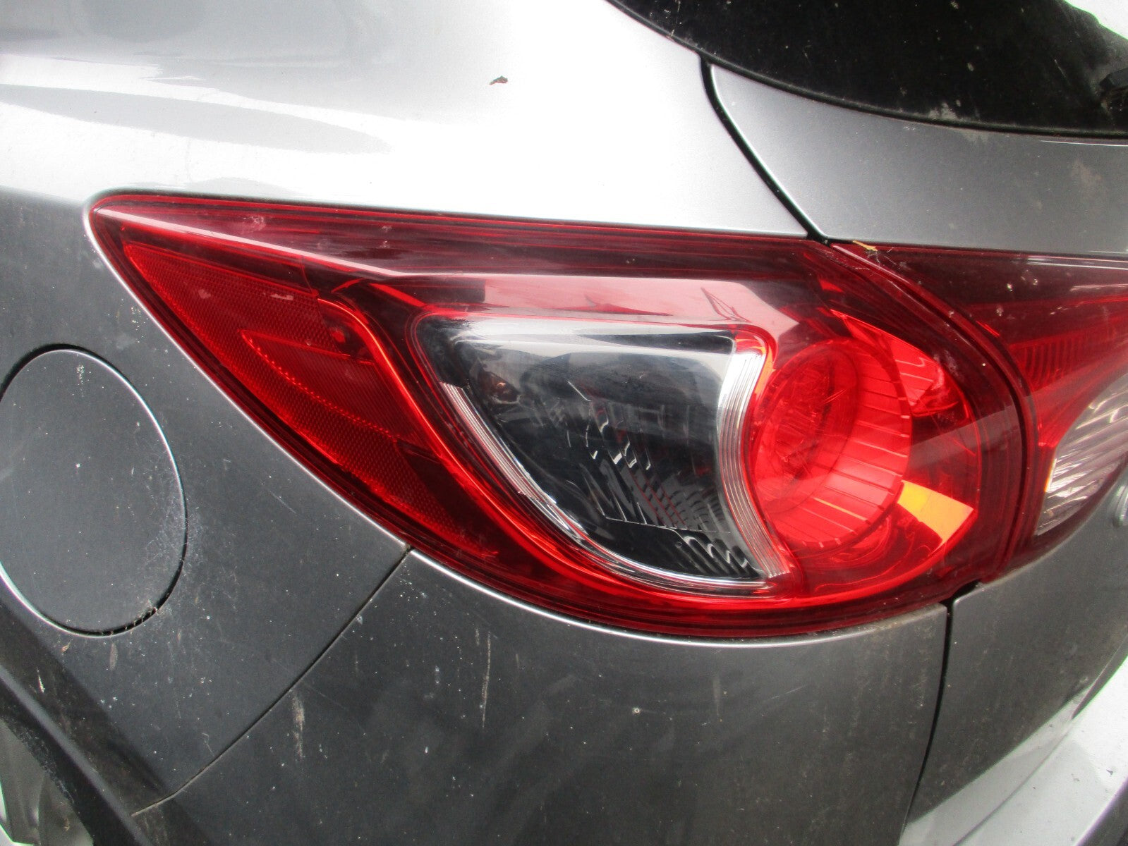 2013 MAZDA CX 5 MK1 NSR PASSENGER SIDE REAR OUTER TAIL LIGHT LAMP