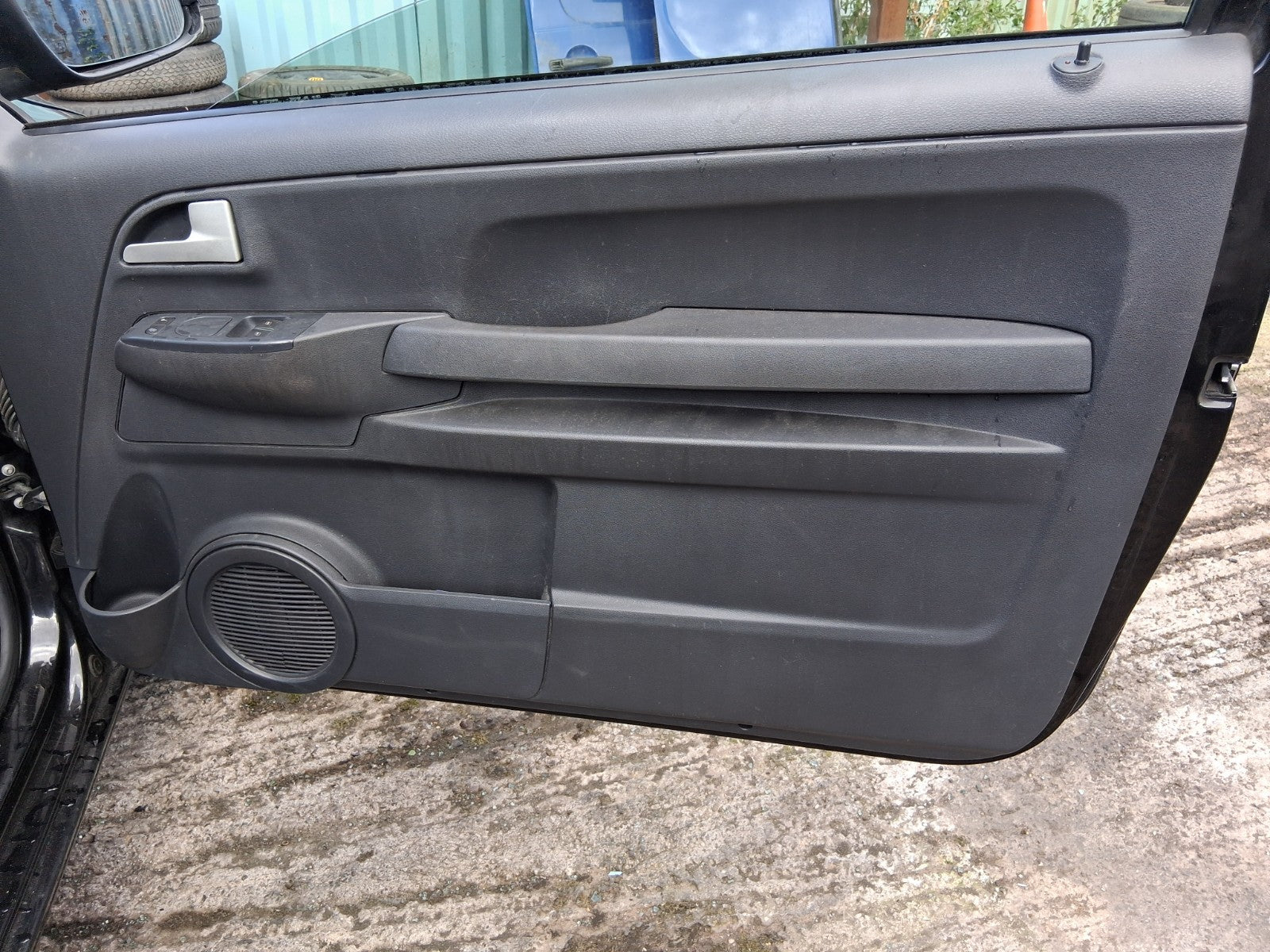 2011 VW VOLKSWAGEN FOX 3 DOOR OS DRIVER SIDE FRONT RIGHT DOOR CARD PANEL