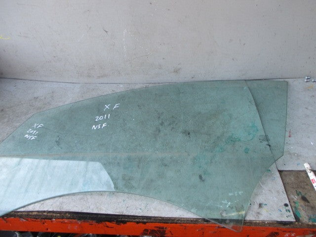 2011 JAGUAR XF NSF PASSENGER SIDE FRONT WINDOW GLASS