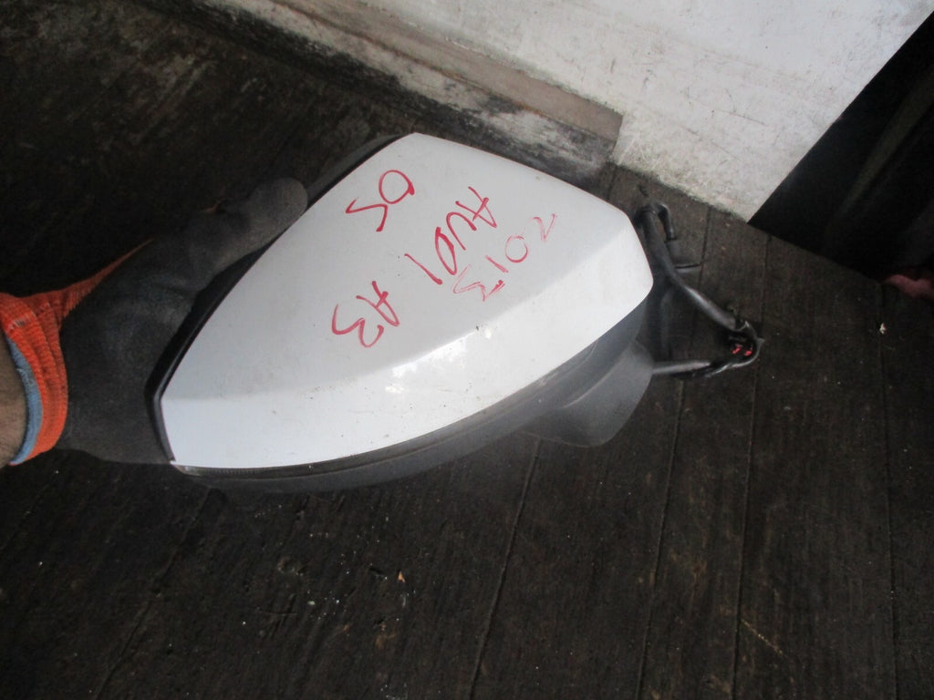 AUDI A3 8V 2013 OSF DRIVER SIDE FRONT WING MIRROR WHITE