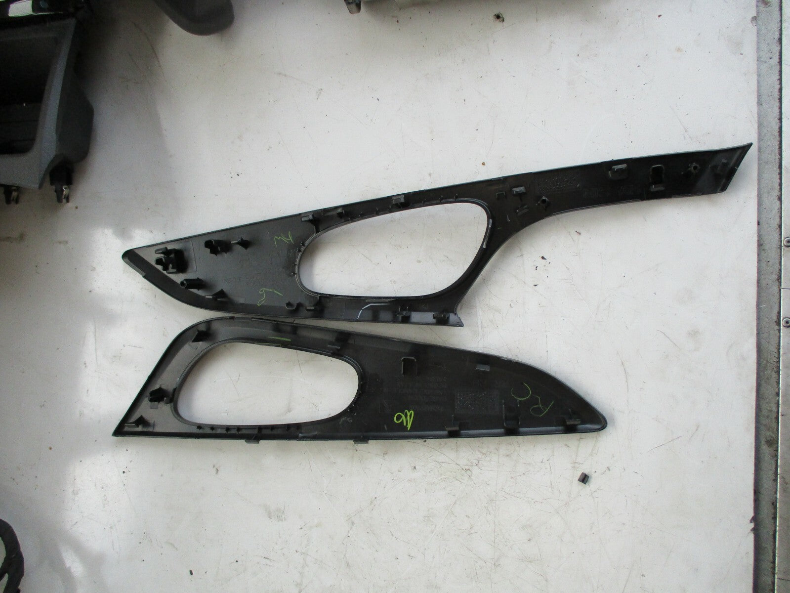 NISSAN QASHQAI J11 MK2 OSF OSR DRIVER SIDE FRONT REAR DOOR TRIMS 826824EA1AX