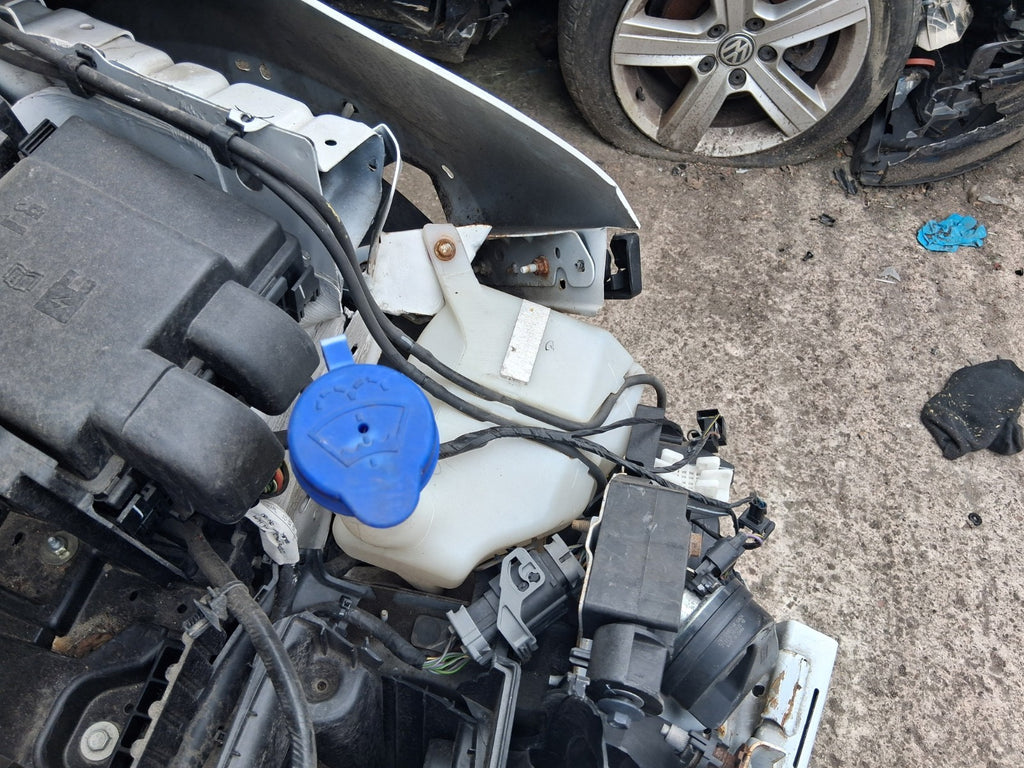 2018 FORD KA + PLUS MK3 WINDSCREEN WASHER WATER BOTTLE RESERVOIR