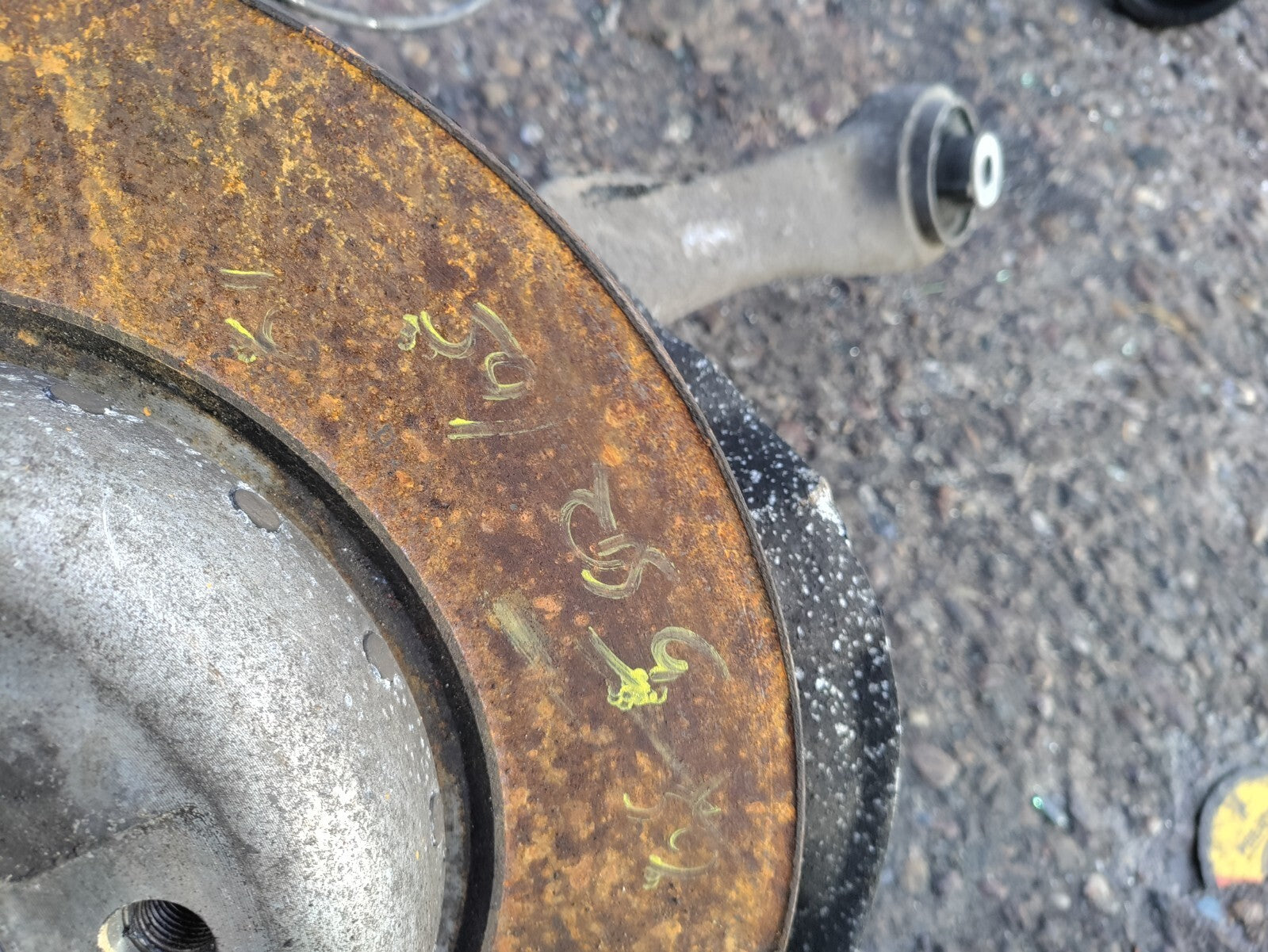 2012 BMW 5 SERIES F10 2.0 DIESEL OSF DRIVER FRONT HUB LEG SHOCK SPRING