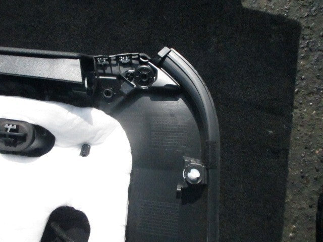2024 VAUXHALL ASTRA L OSF DRIVER SIDE RIGHT FRONT DOOR CARD 98519977US