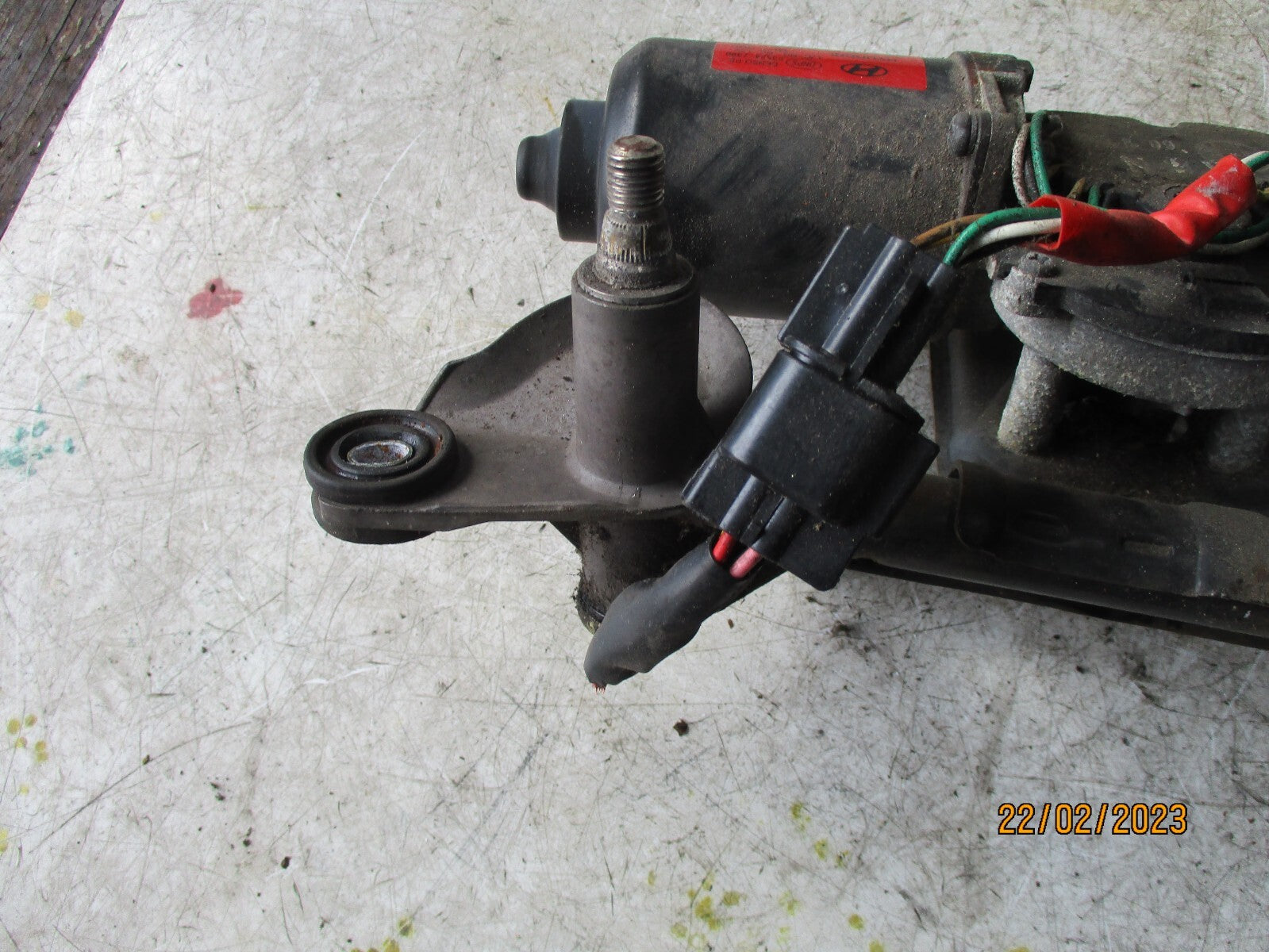HYUNDAI GETZ 2006 FRONT WIPER MOTOR WITH LINKAGE 981001C900
