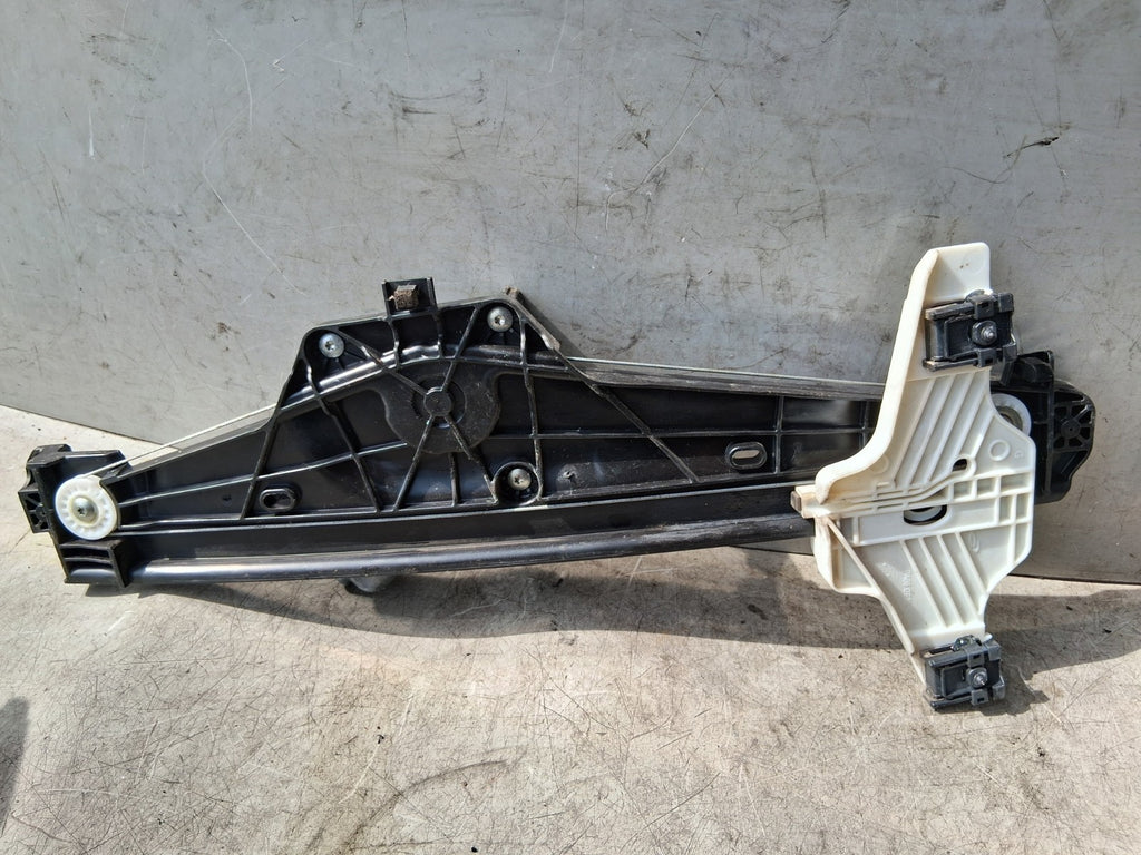 2019 PEUGEOT 5008 MK2 NSR PASSENGER SIDE REAR WINDOW MOTOR REGULATOR 9830389180