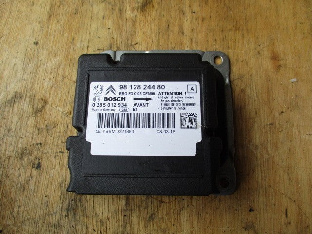CITROEN C4 CACTUS 2018 AIRBAG CONTROL MODULE ECU 9812824480