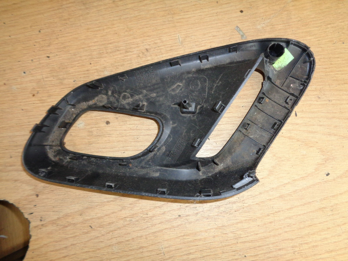 CITROEN BERLINGO MK2 2018 INTERIOR DOOR HANDLE COVER FRONT RIGHT 9681232477