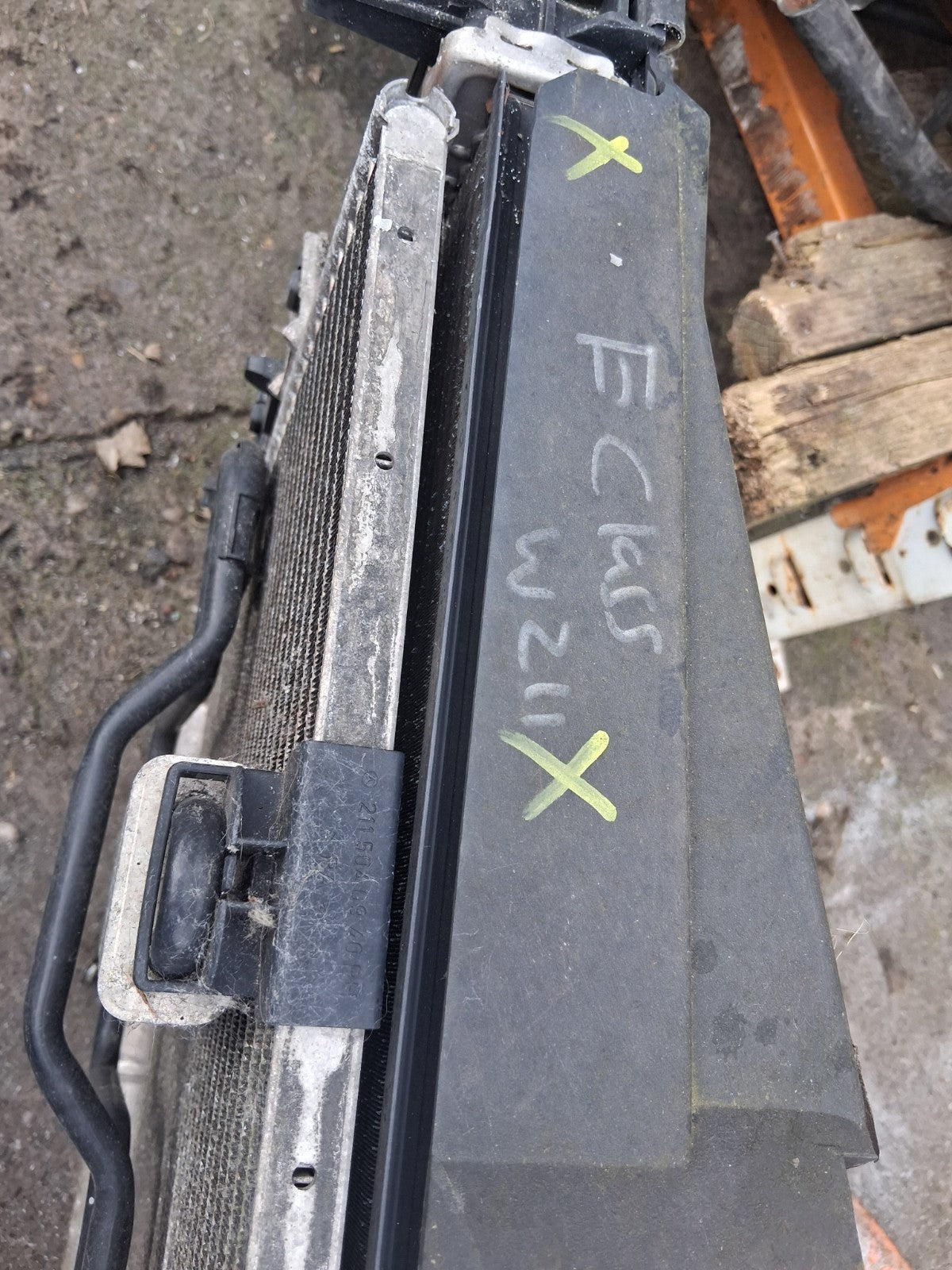 2004 MERCEDES BENZ E CLASS W211 RADIATOR RAD PACK A2115000154