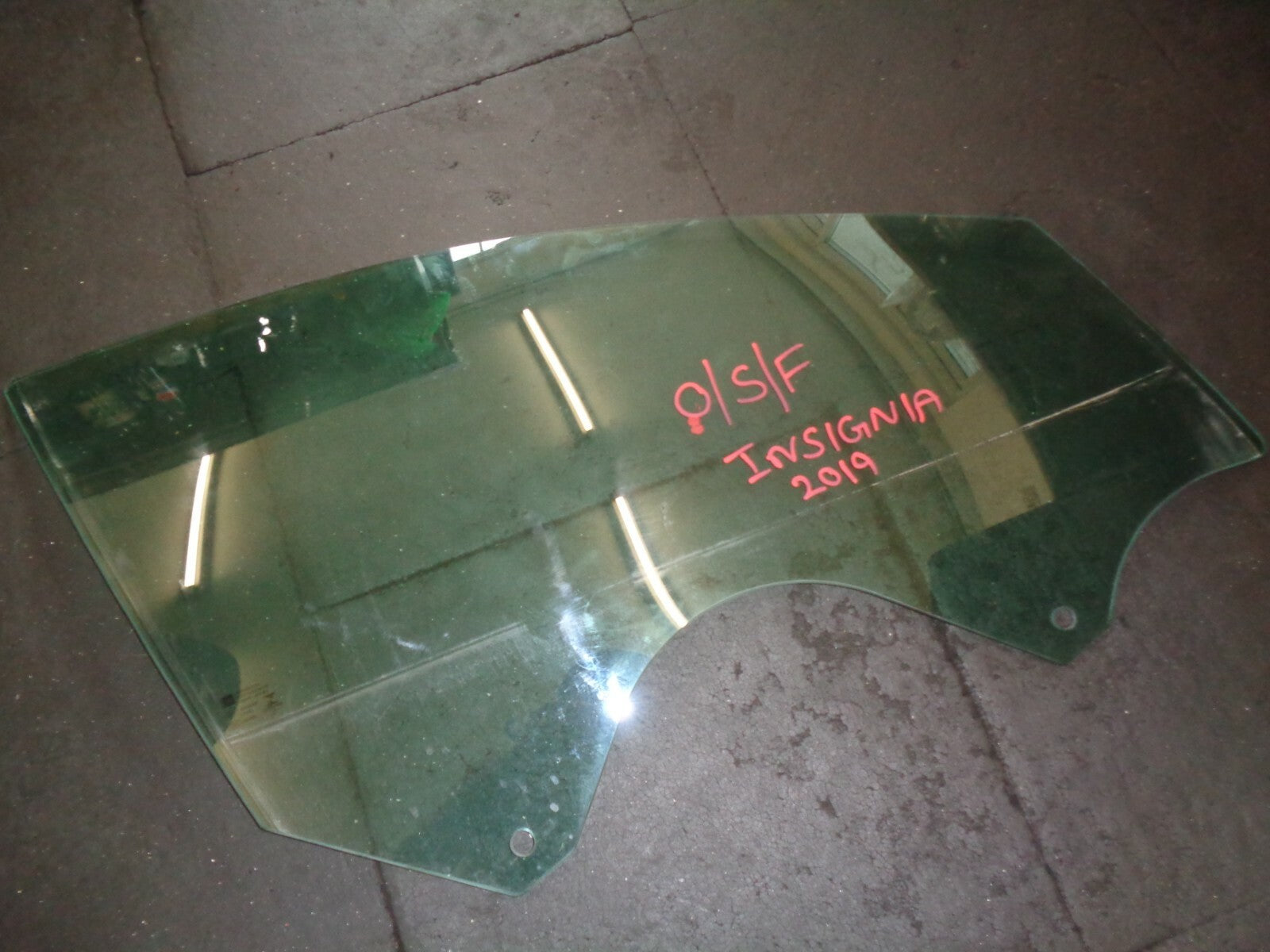 VAUXHALL INSIGNIA 2019 O/S/F DRIVER SIDE FRONT WINDOW GLASS E4 43R000056