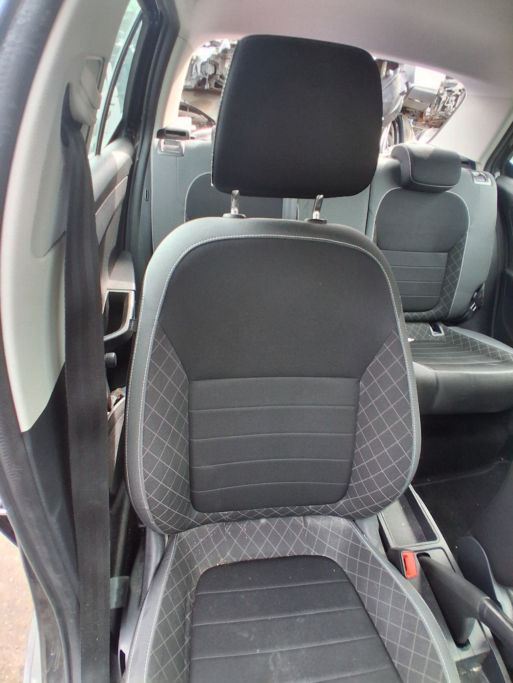 2020 SKODA FABIA MK3 NJ HATCHBACK OSF DRIVER SIDE FRONT RIGHT COMPLETE SEAT
