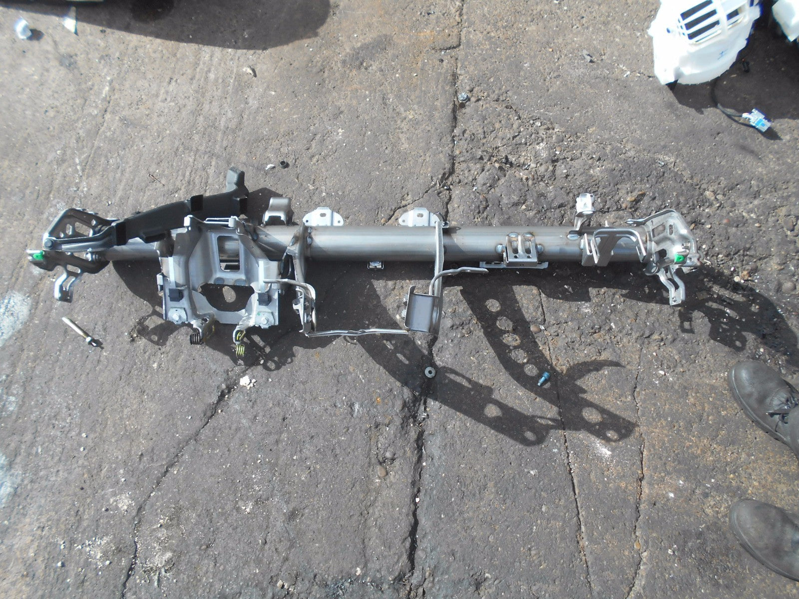 VAUXHALL CORSA E 2017 DASH DASHBOARD BULK HEAD FRAME BRACKET SUPPORT BRACE