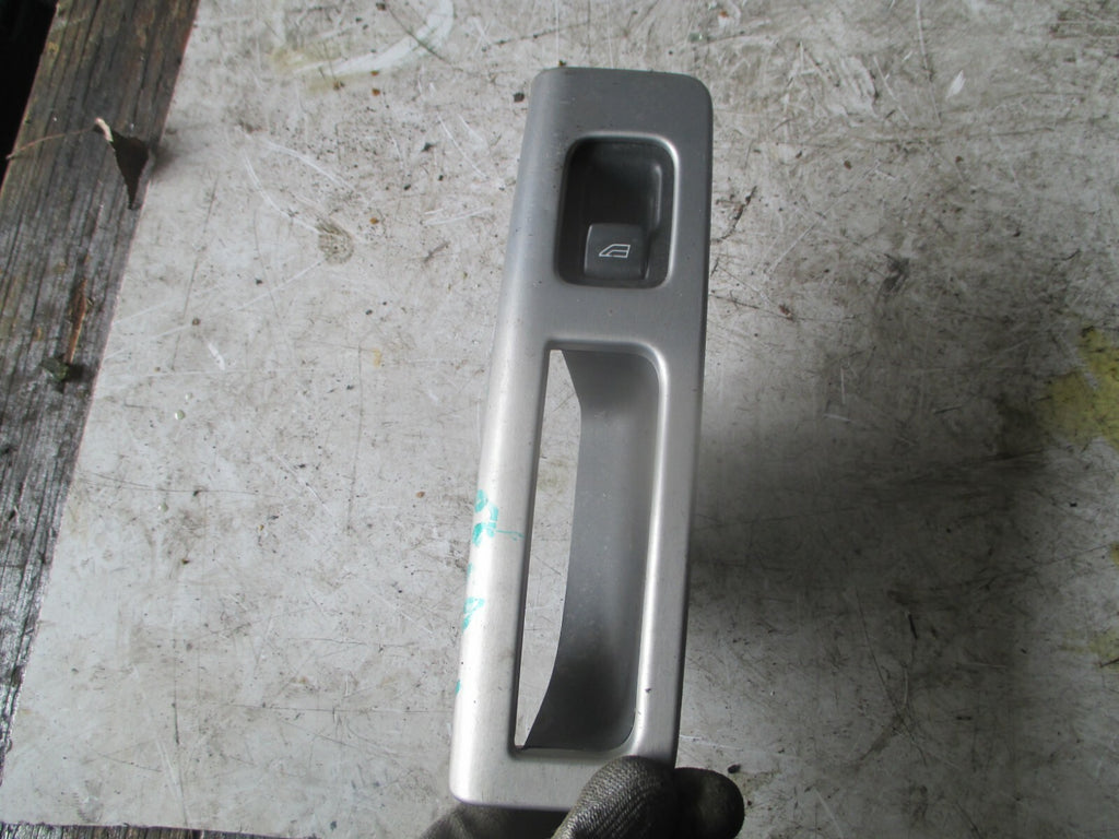 VOLVO V50 2005 NSF FRONT PASSENGER SIDE WINDOW SWITCH