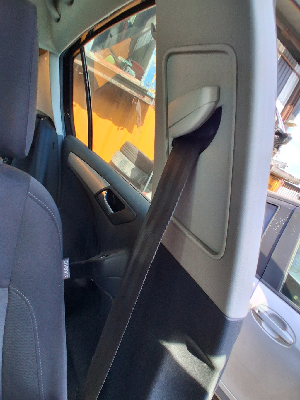 2012 VW VOLKSWAGEN GOLF MK6 NSF PASSENGER SIDE FRONT SEAT BELT ASSEMBLY