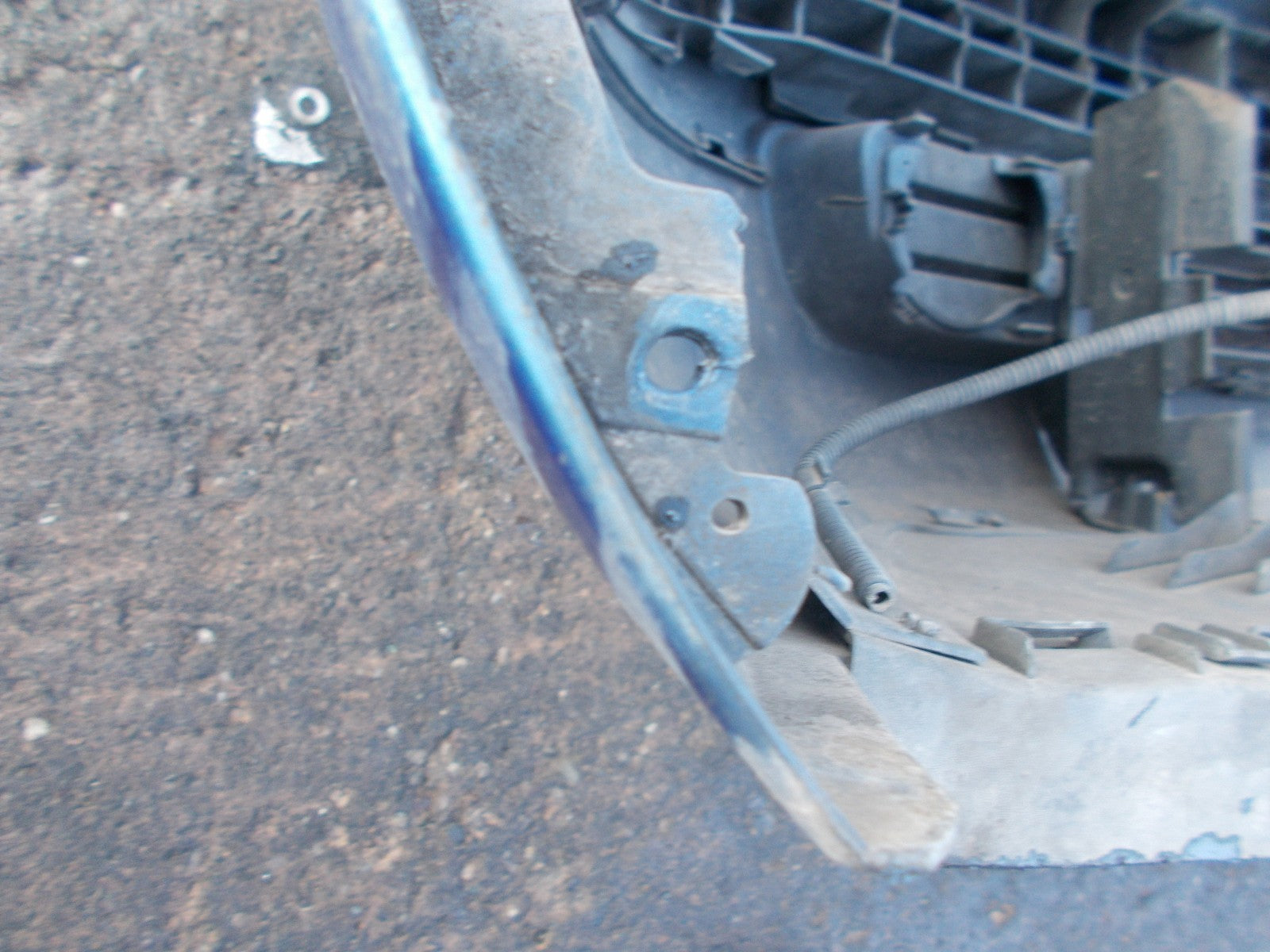 RENAULT MEGANE 2004 FRONT COMPLETE BUMPER BLUE 8200142000