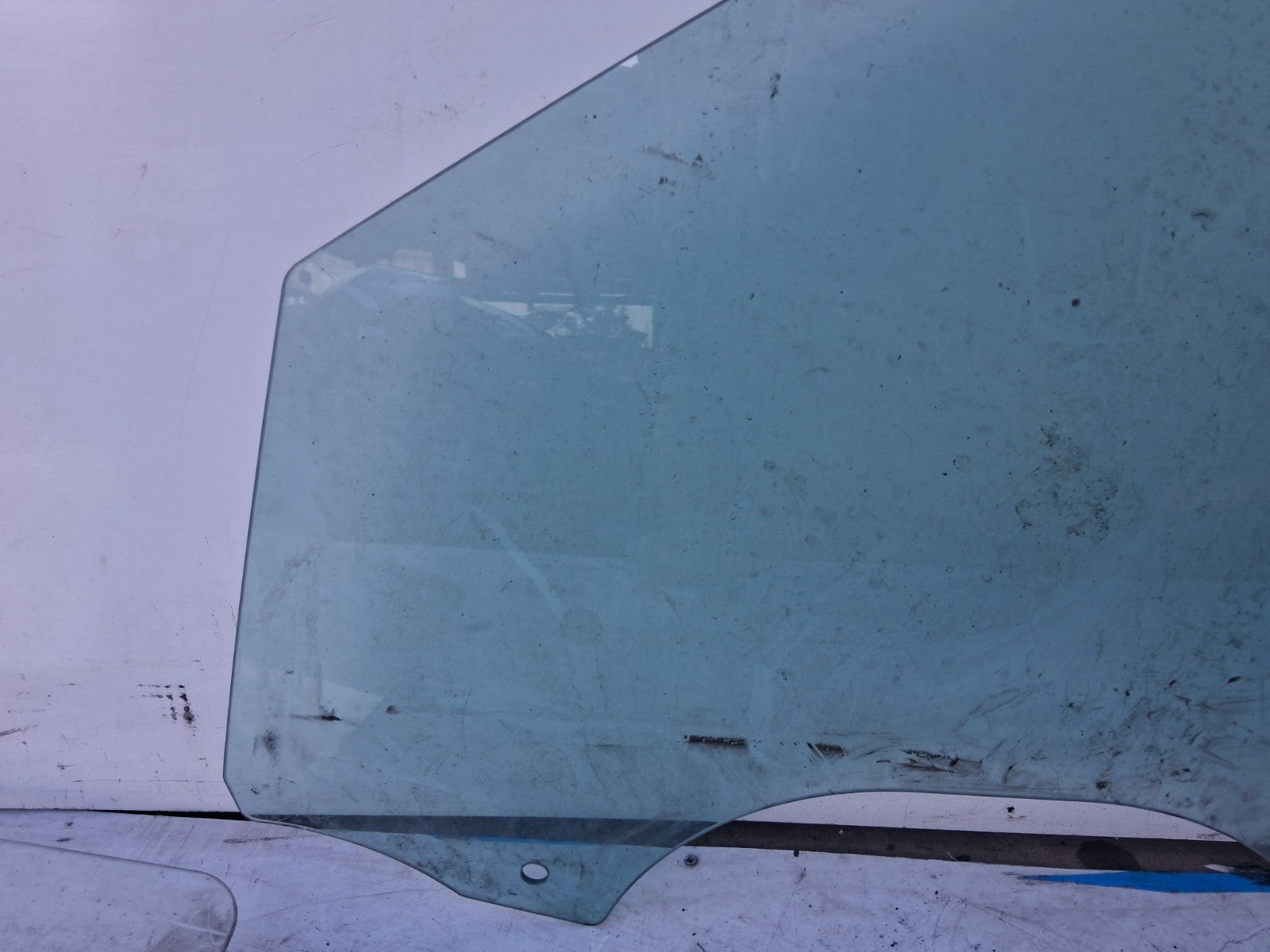 SKODA FABIA MK3 2019 5 DOOR NSF PASSENGER SIDE FRONT DOOR WINDOW GLASS