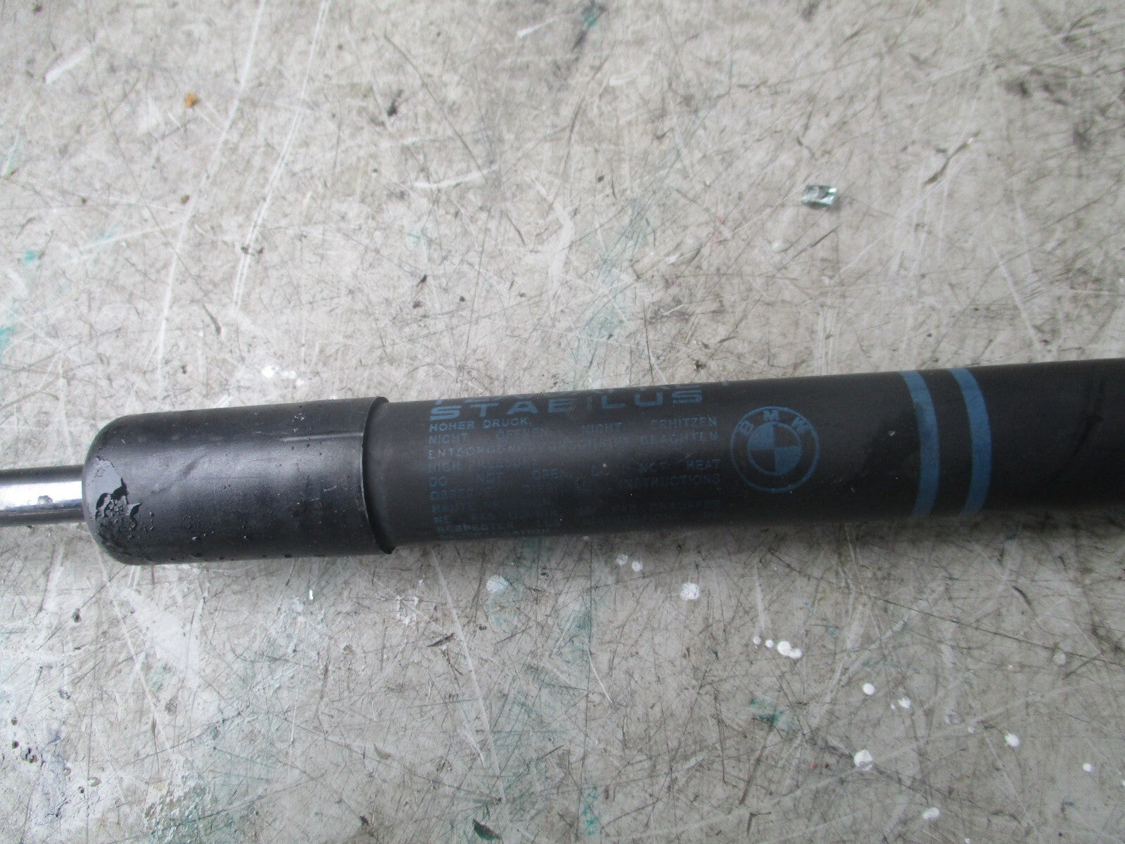 2017 BMW 320D BONNET GAS STRUTS RAMS 248570