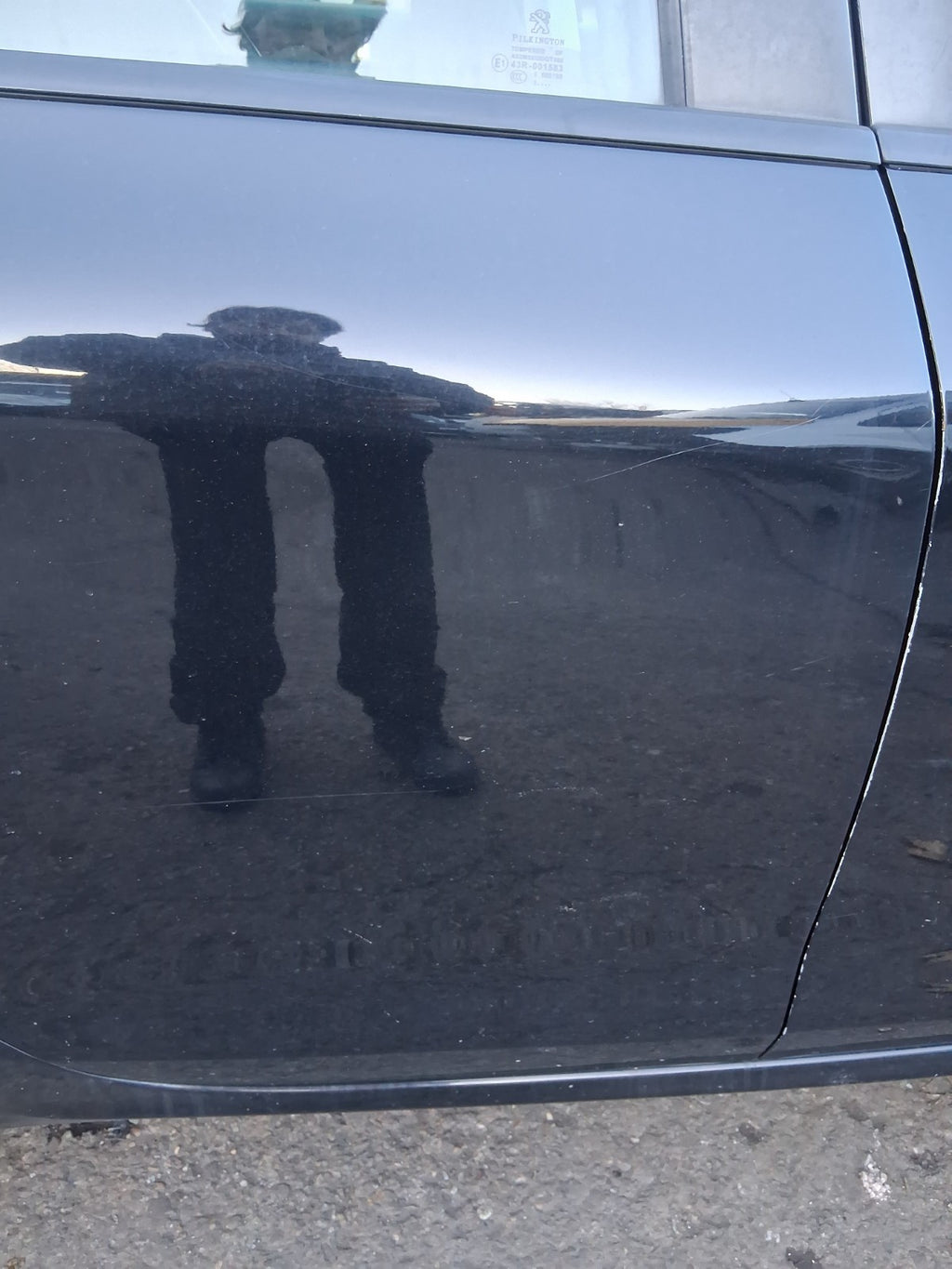 2014 PEUGEOT 208 OSR DRIVER SIDE REAR RIGHT COMPLETE DOOR PEARL BLACK KTV