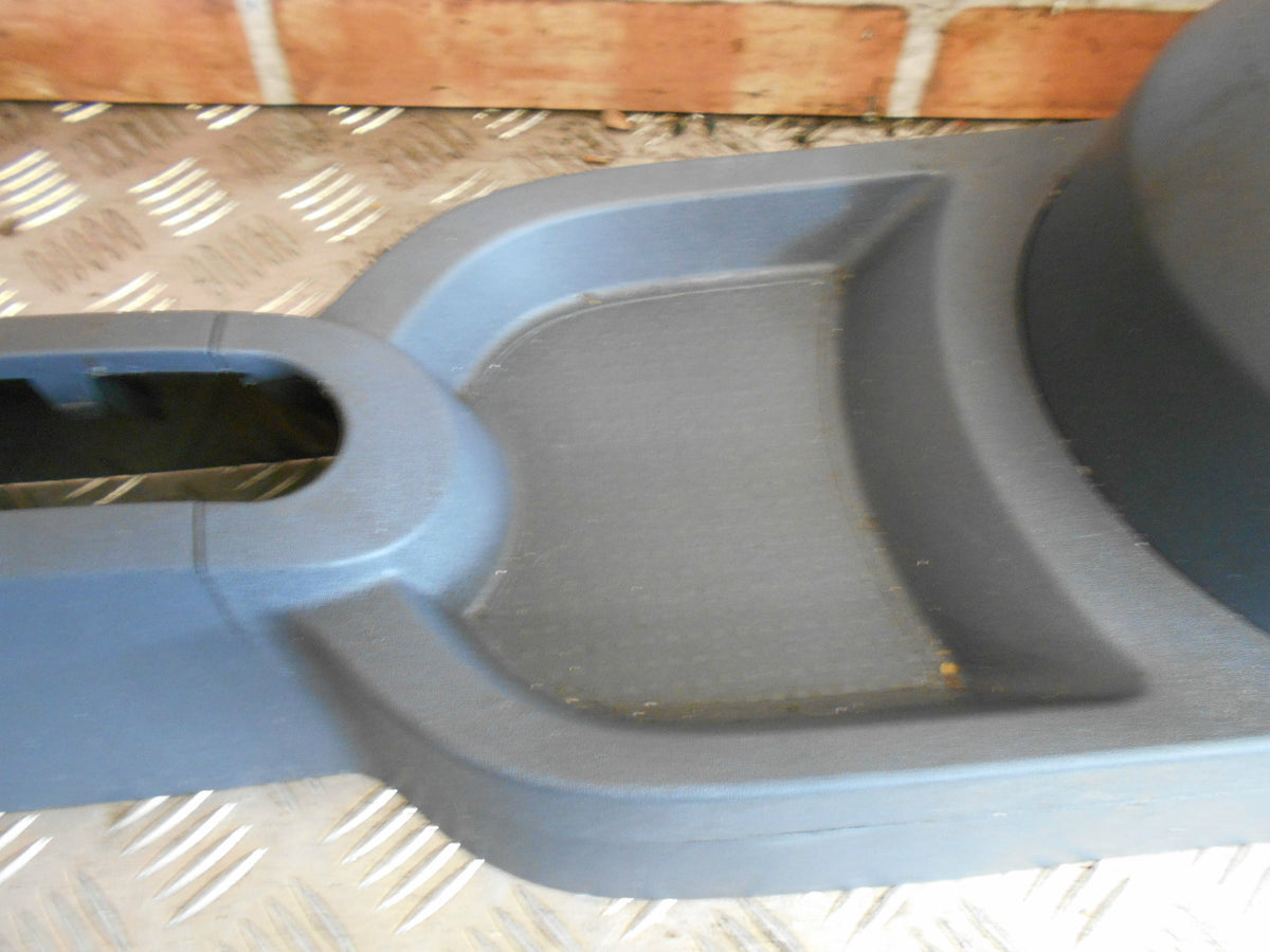 MITSUBISHI COLT CZC 2009 CENTRE CONSOLE GEAR STICK SURROUND CUP HOLDER 8011A288