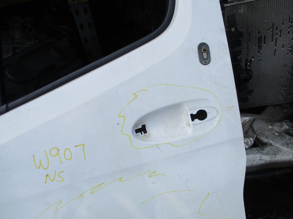 2020 MERCEDES BENZ SPRINTER W907 NSF PASSENGER SIDE FRONT BARE DOOR WHITE