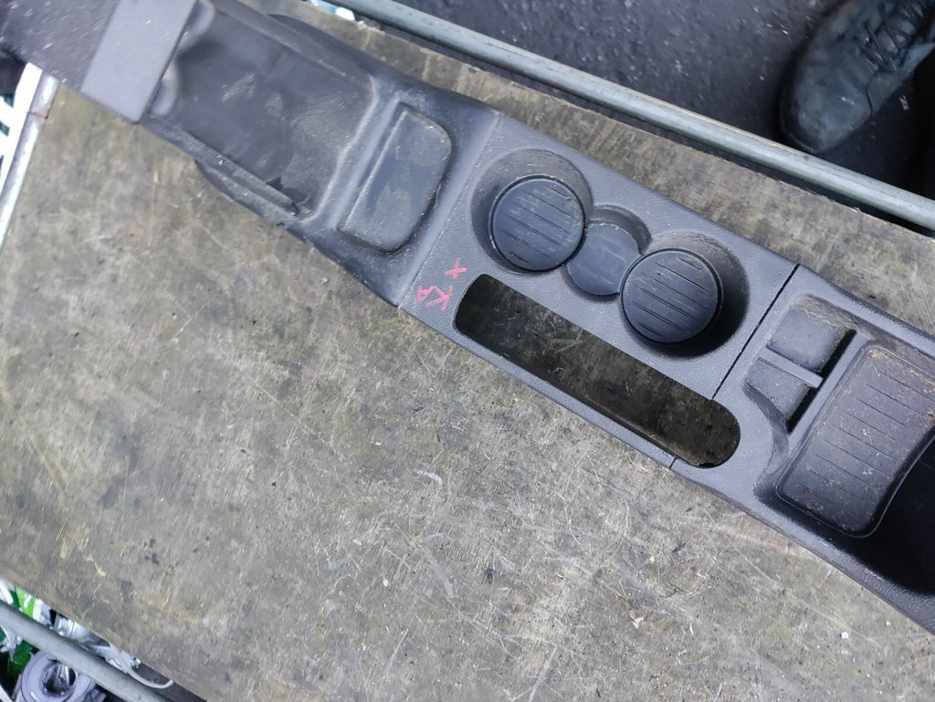 FORD KA+ PLUS 2017 CENTER CONSOLE ARM REST