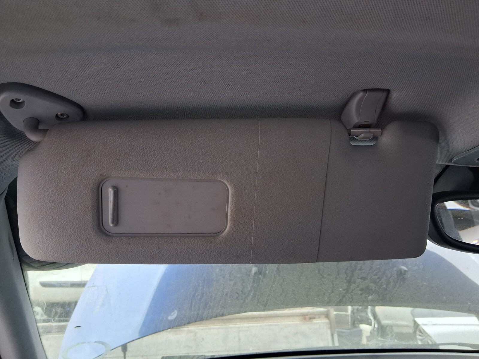 2011 BMW 1 SERIES E87 NSF PASSENGER SIDE LEFT FRONT INTERIOR SUN VISOR SHADE