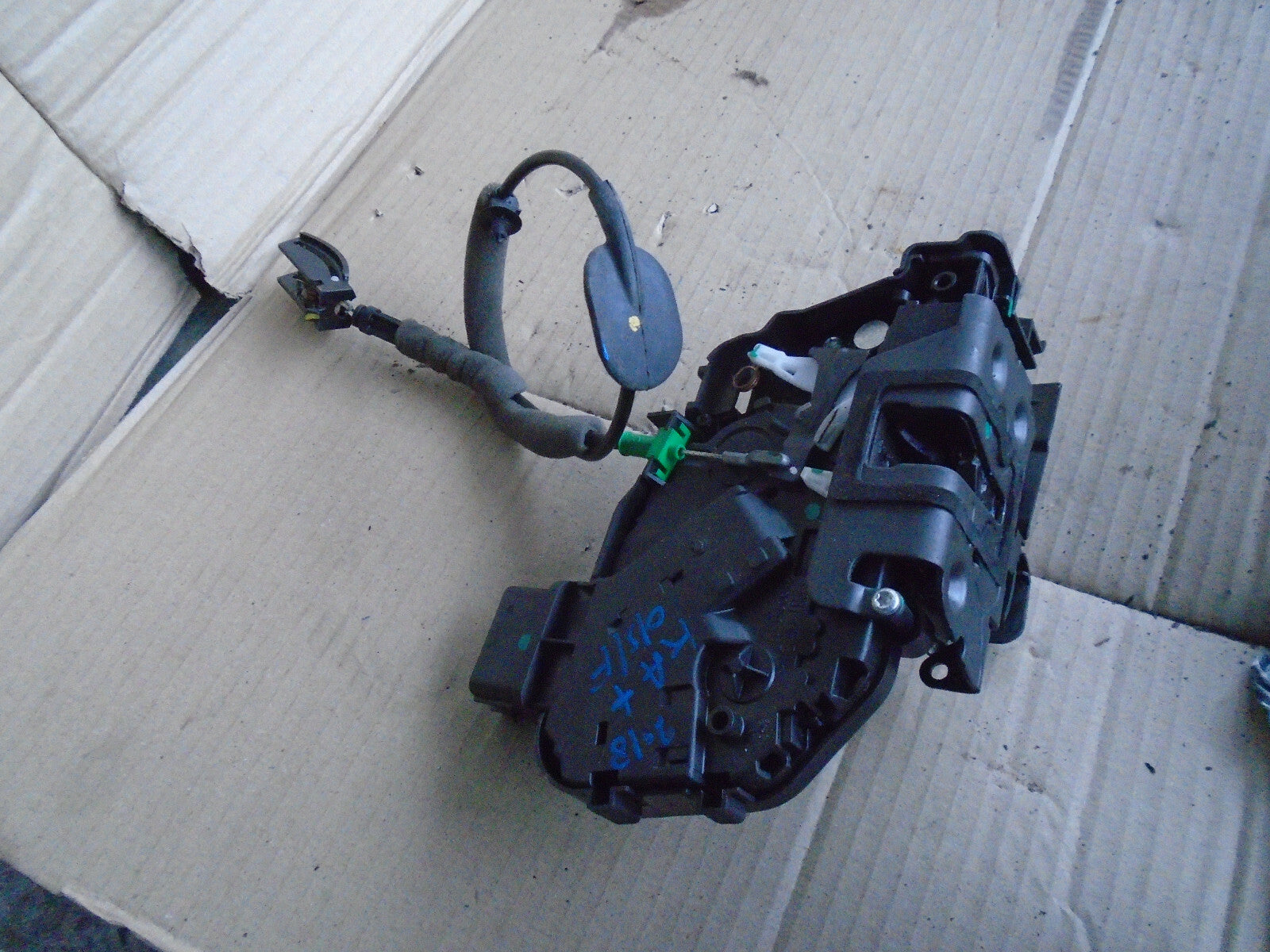 FORD KA + 2018 5 DOOR OSF DRIVER FRONT DOOR LOCK MECHANISM