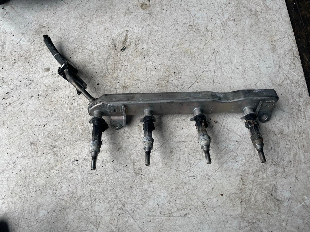 2015 TOYOTA VERSO S 1.3 PETROL FUEL INJECTORS INJECTOR RAIL