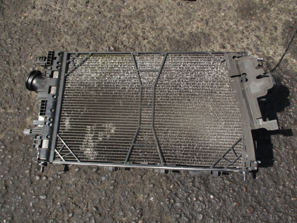 2013 VAUXHALL INSIGNIA MK1 2.0 DIESEL RADIATOR RAD PACK FAN 22915609 RP 52