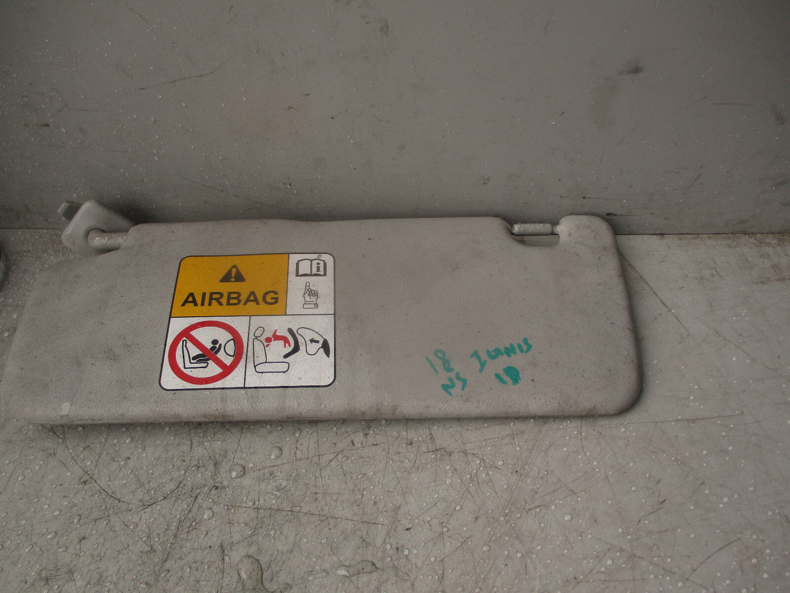 2018 SUZUKI IGNIS 1.2 PETROL NSF PASSENGER SIDE LEFT FRONT SUN VISOR