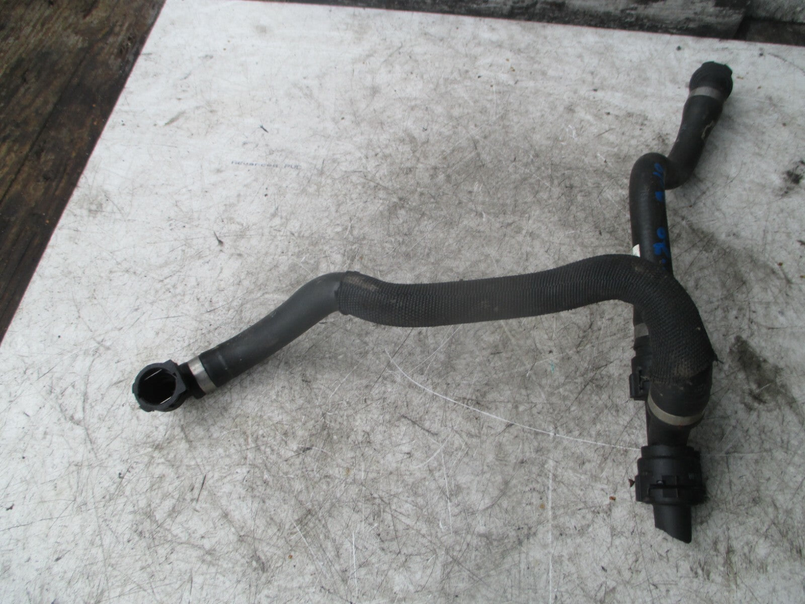 BMW 1 SERIES F20 2019 RUBBER WATER COOLANT RADIATOR HOSE PIPE 1712 8634285 01