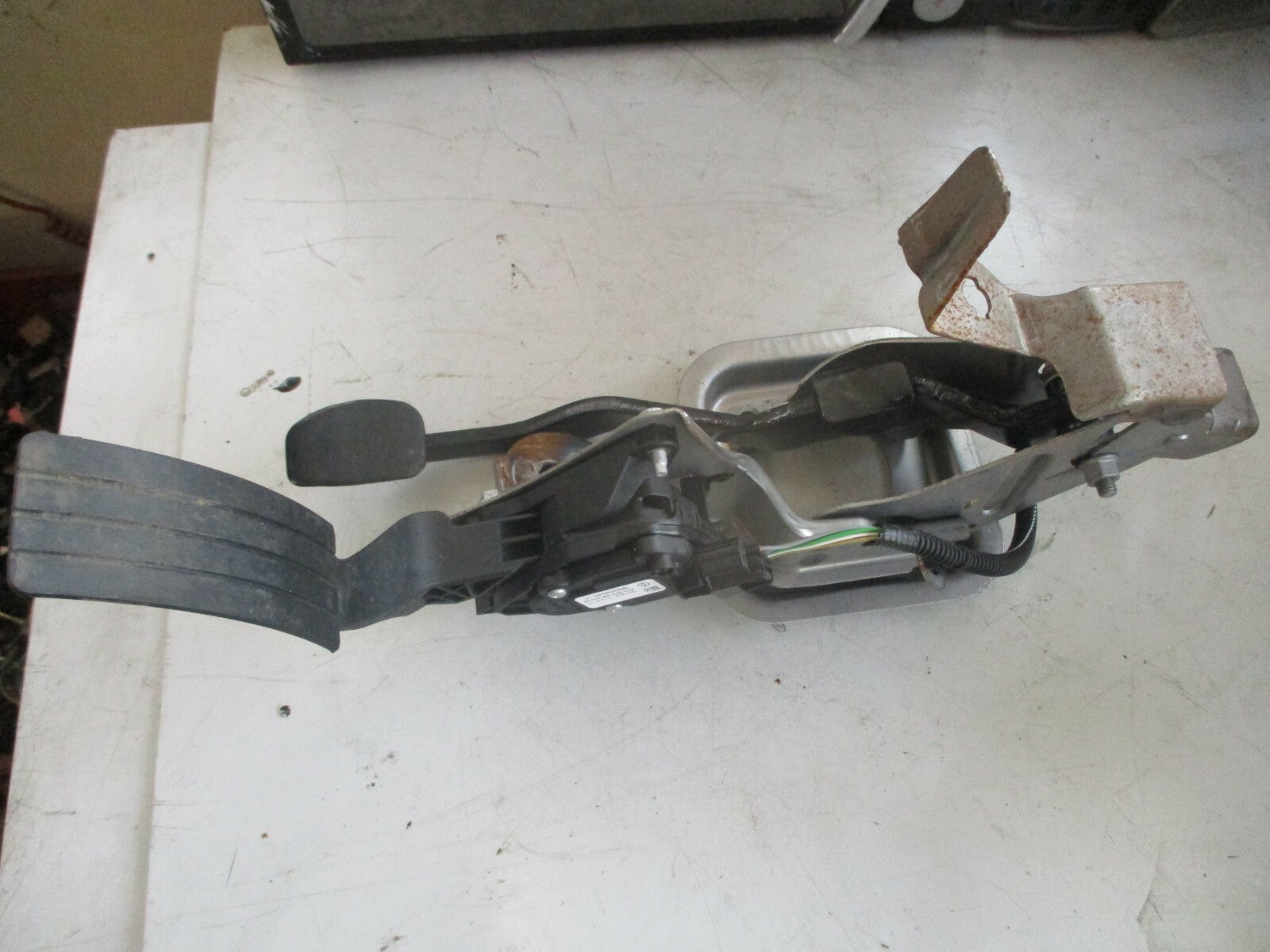 RENAULT CLIO X98 MK4 2019 BRAKE & ACCELERATOR THROTTLE PEDAL 465016701R