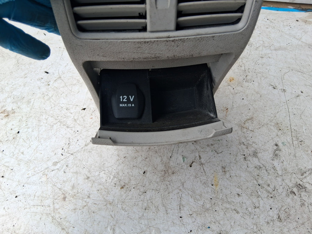 2016 MERCEDES BENZ CLA C117 REAR CENTER CONSOLE BOTH AIRVENTS A2468300502