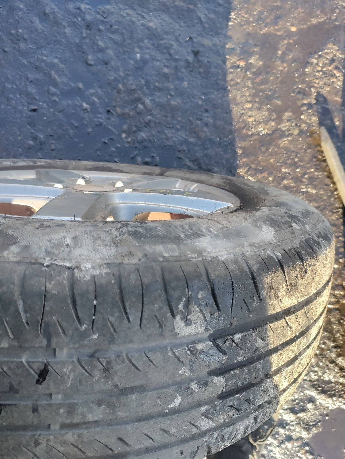 TOYOTA RAV 4 2003 MK2 16 INCH ALLOY WHEEL WITH TYRE 215/70R16