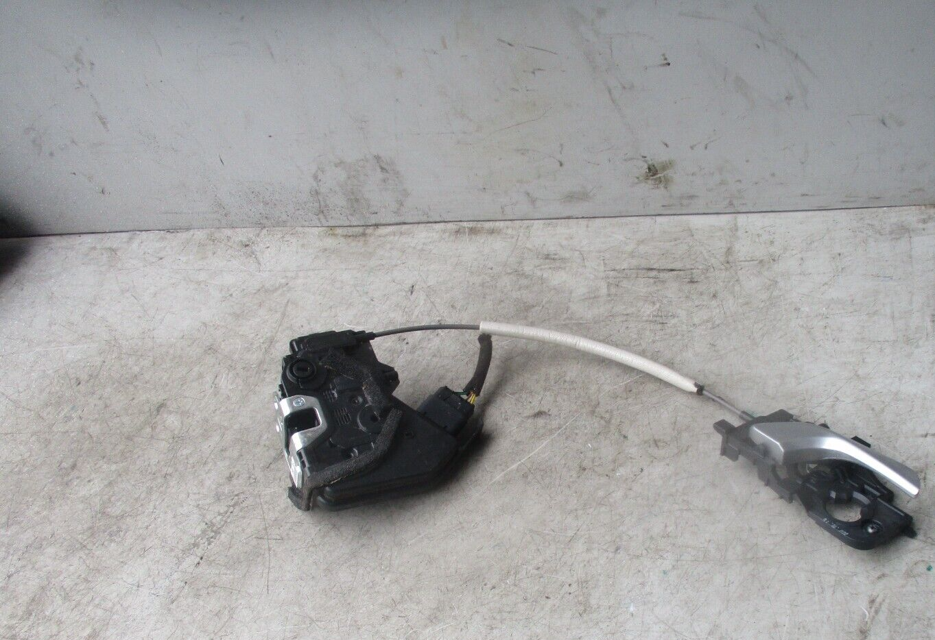 2018 KIA STONIC BACK RIGHT DRIVER OSF DRIVER SIDE REAR DOOR LOCK 81420-H8020HJ2