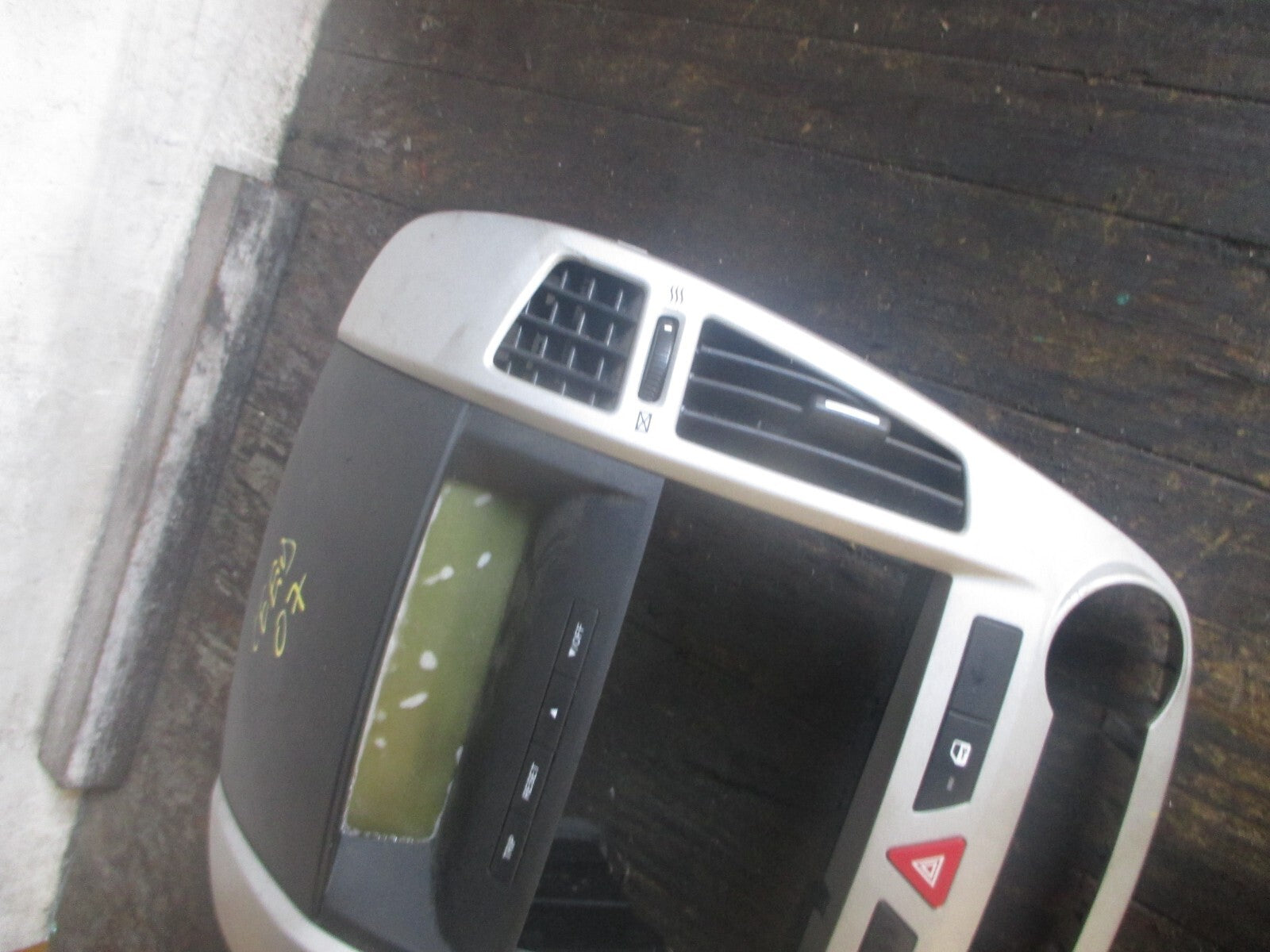 KIA CEED 2007 STEREO SURROUND TRIM AIR VENTS
