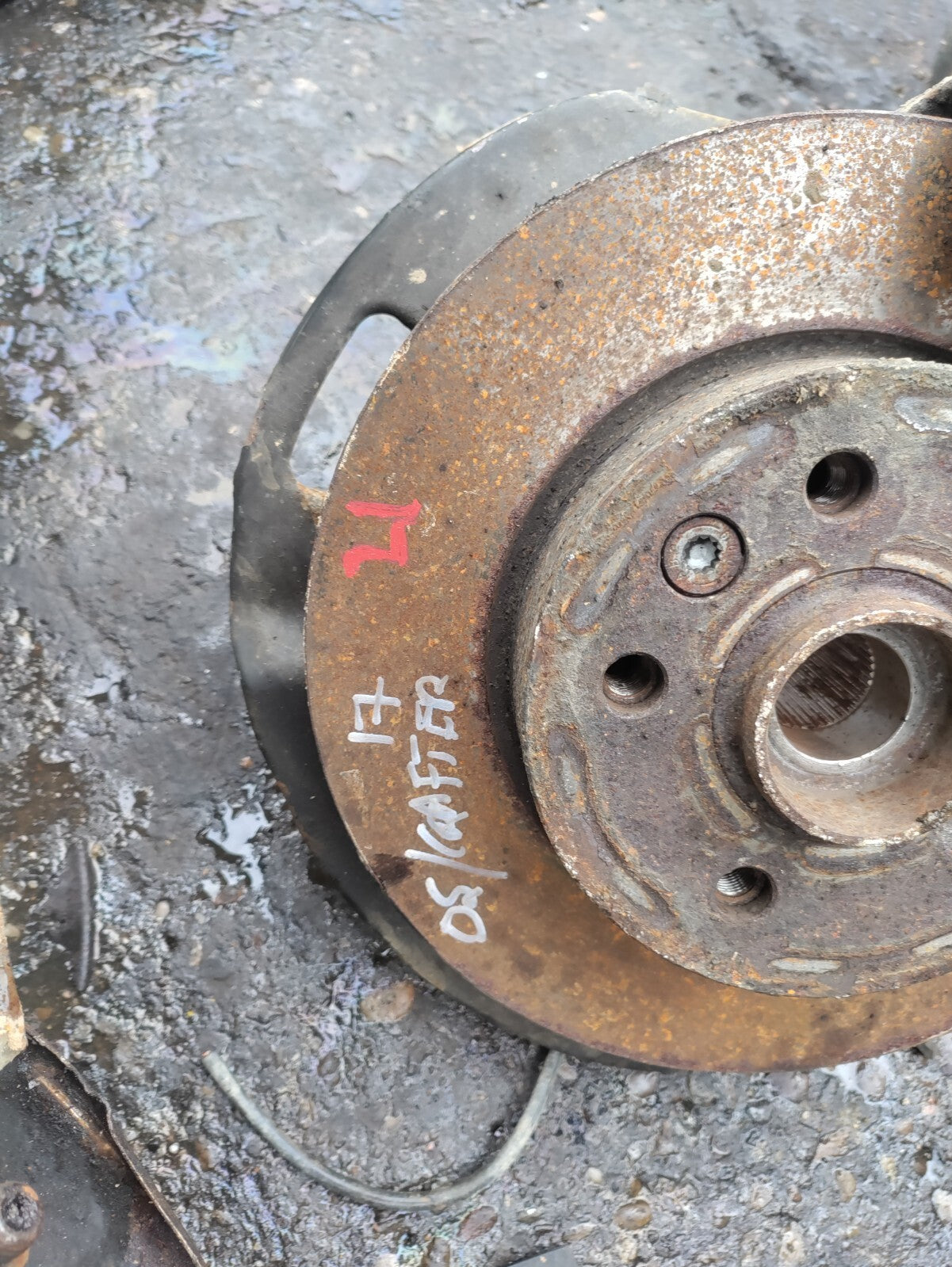 2021 VW VOLKSWAGEN CRAFTER MK2 2.0 DIESEL OS DRIVER SIDE WHEEL HUB WISHBONE