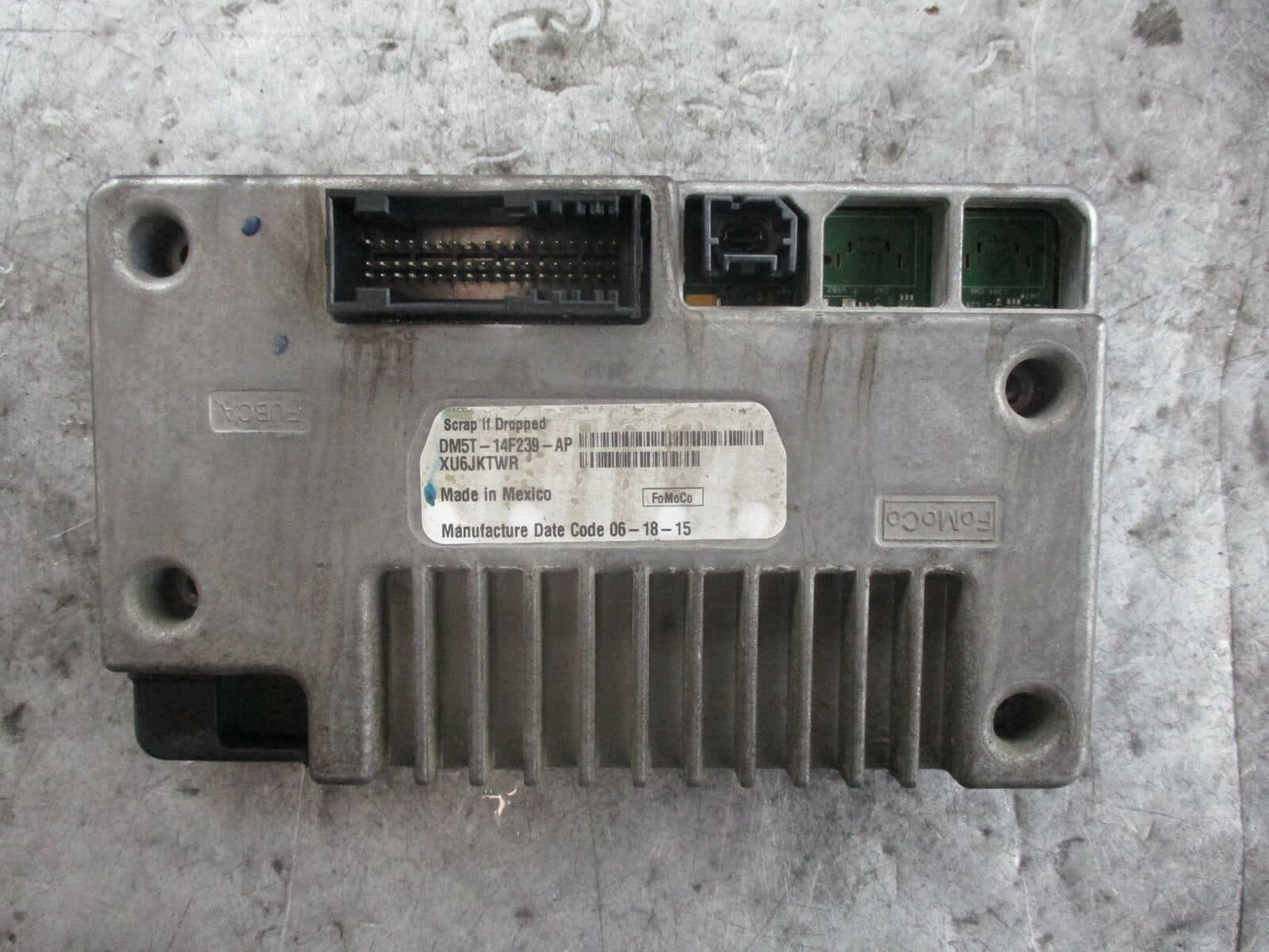FORD FOCUS MK3 SYNC COMMUNICATION MODULE CONTROLLER EA5T14D212DA DM5T14F239AP