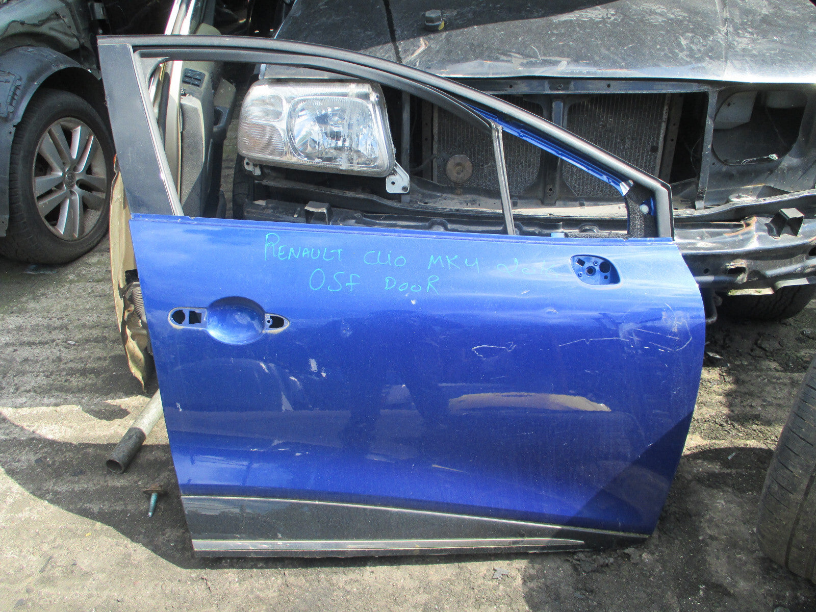 RENAULT CLIO MK4 2018 OSF DRIVER SIDE FRONT BARE DOOR BLUE TERQH