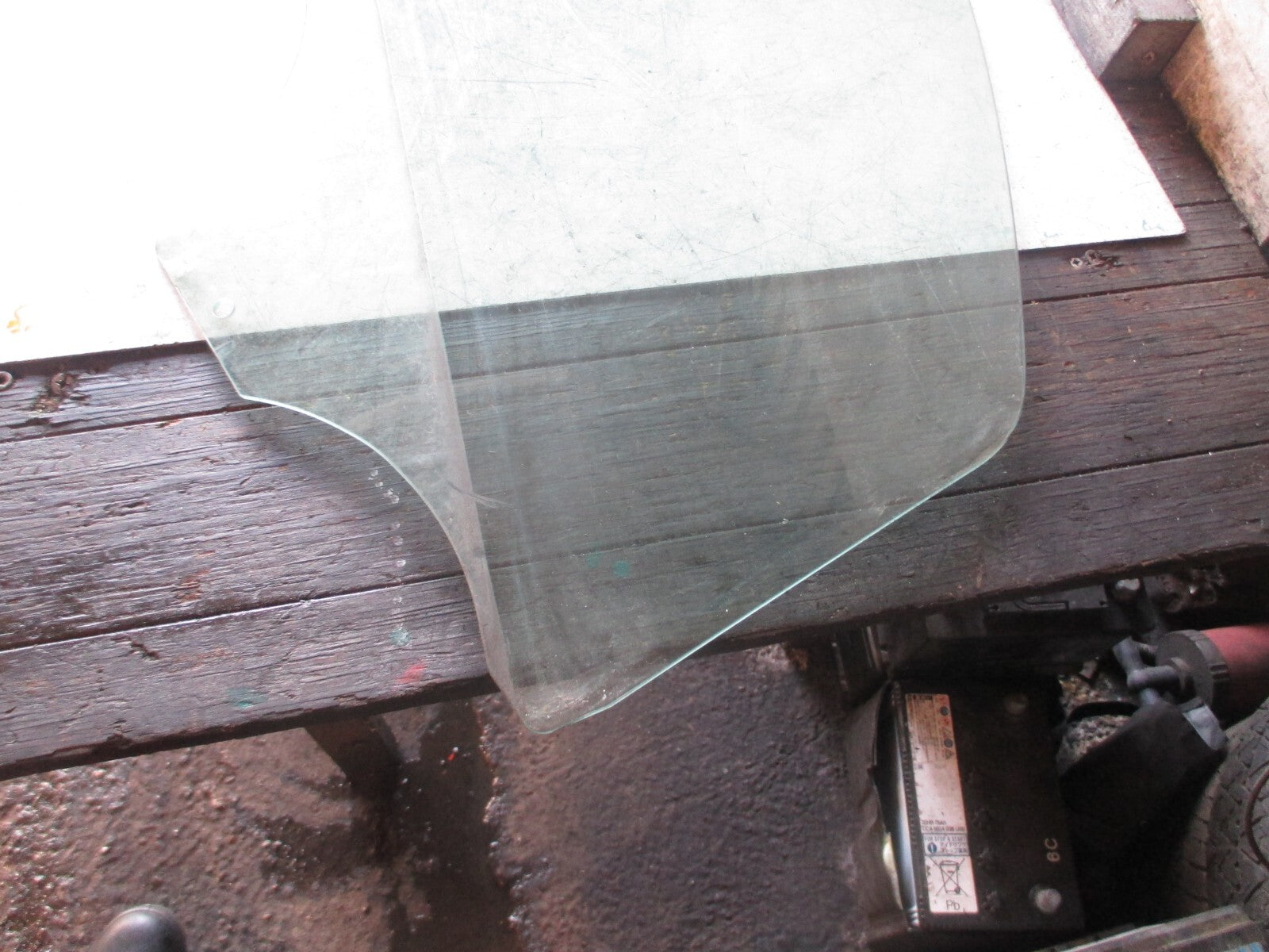 VAUXHALL CORSA C 2005 3 DOOR OS DRIVER SIDE FRONT DOOR WINDOW GLASS