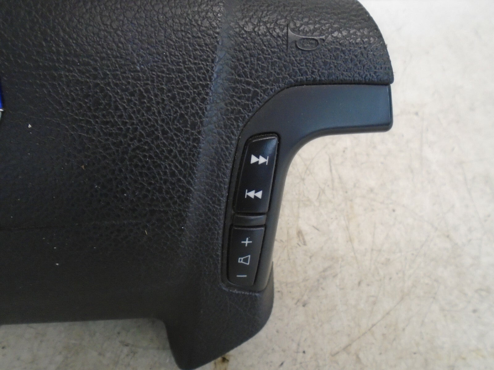 VOLVO V70 2004 MK2 STEERING WHEEL AIRBAG 8686284