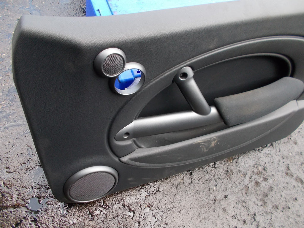 2005 BMW MINI MINI ONE 3DR OS DRIVERS SIDE DOOR CARD PANEL 51410017302