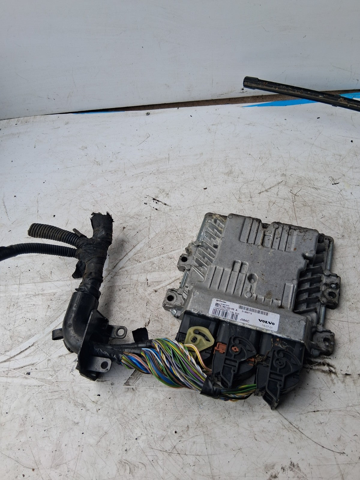 2015 VOLVO ENGINE CONTROL UNIT ECU 31355712