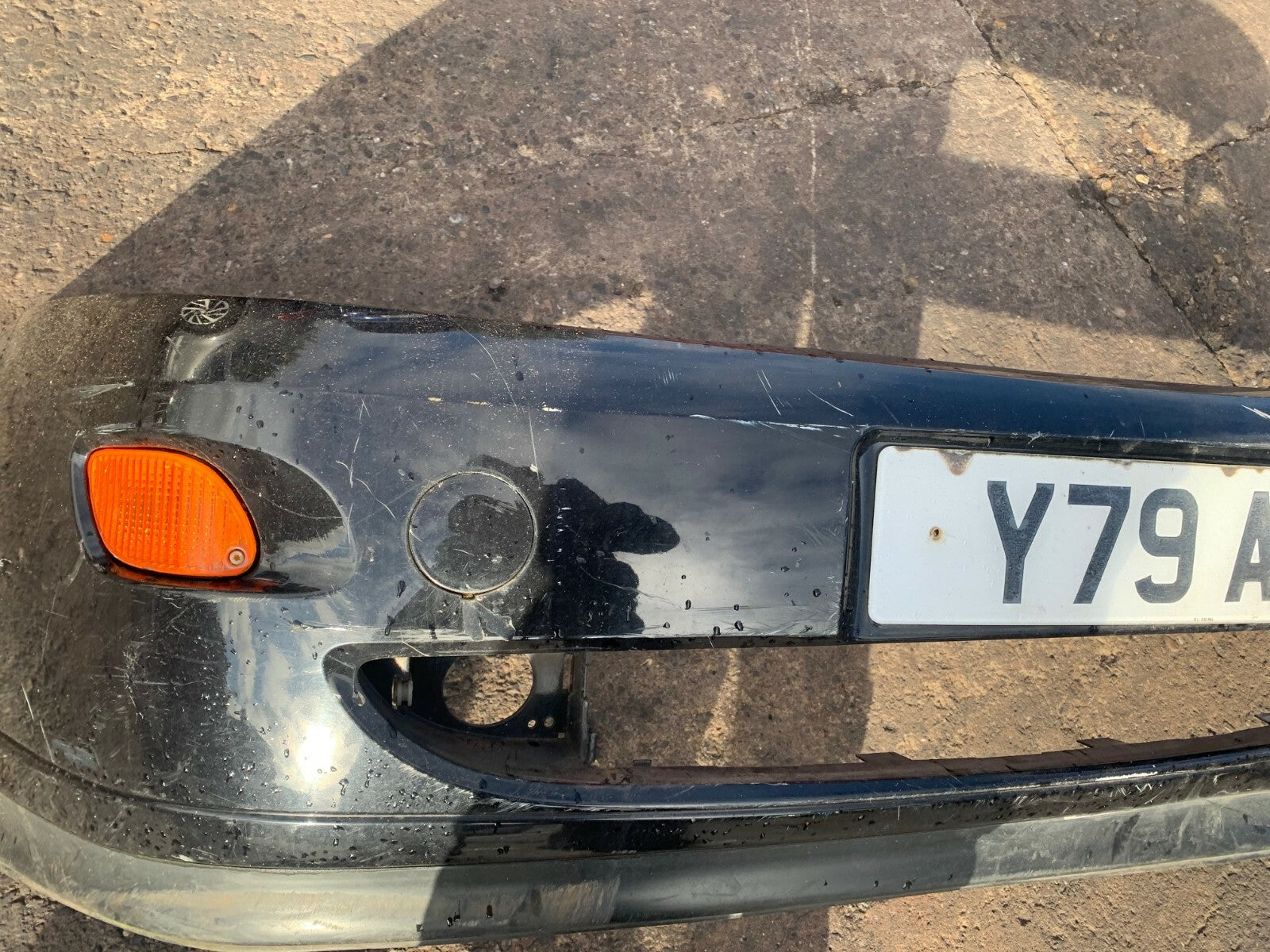 FORD FOCUS MK1 COMPLETE FRONT BUMPER BLACK BARE