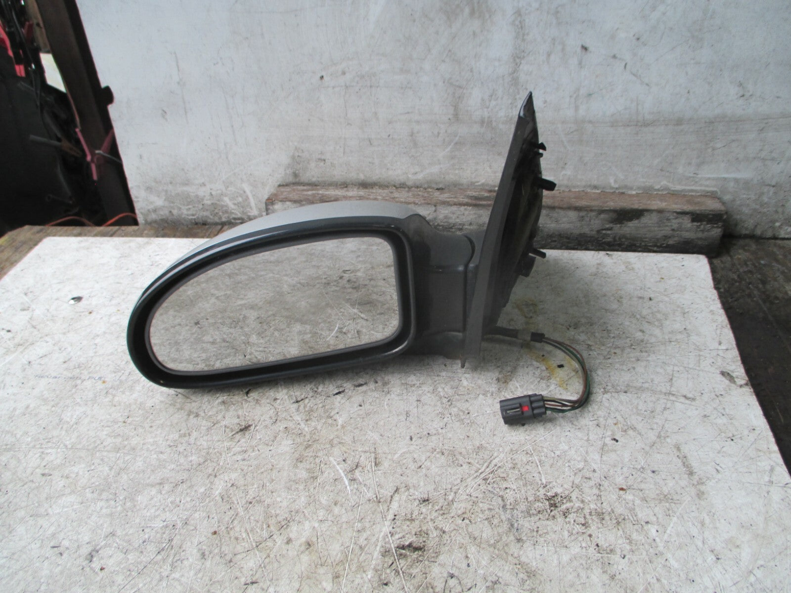 FORD MONDEO MK3 2004 NSF PASSENGER FRONT ELECTRIC WING MIRROR SILVER