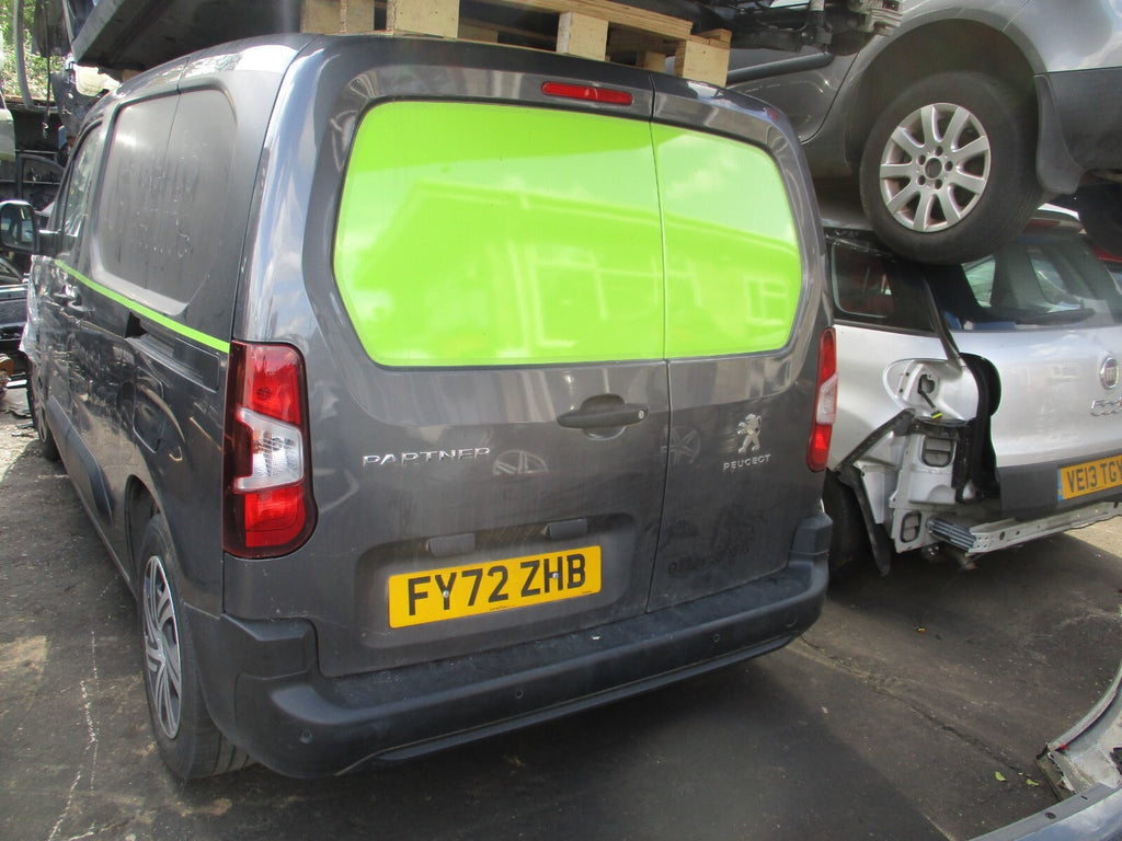 2022 PEUGEOT PARTNER MK3 K9 OS DRIVER SIDE FRONT WINDOW GLASS