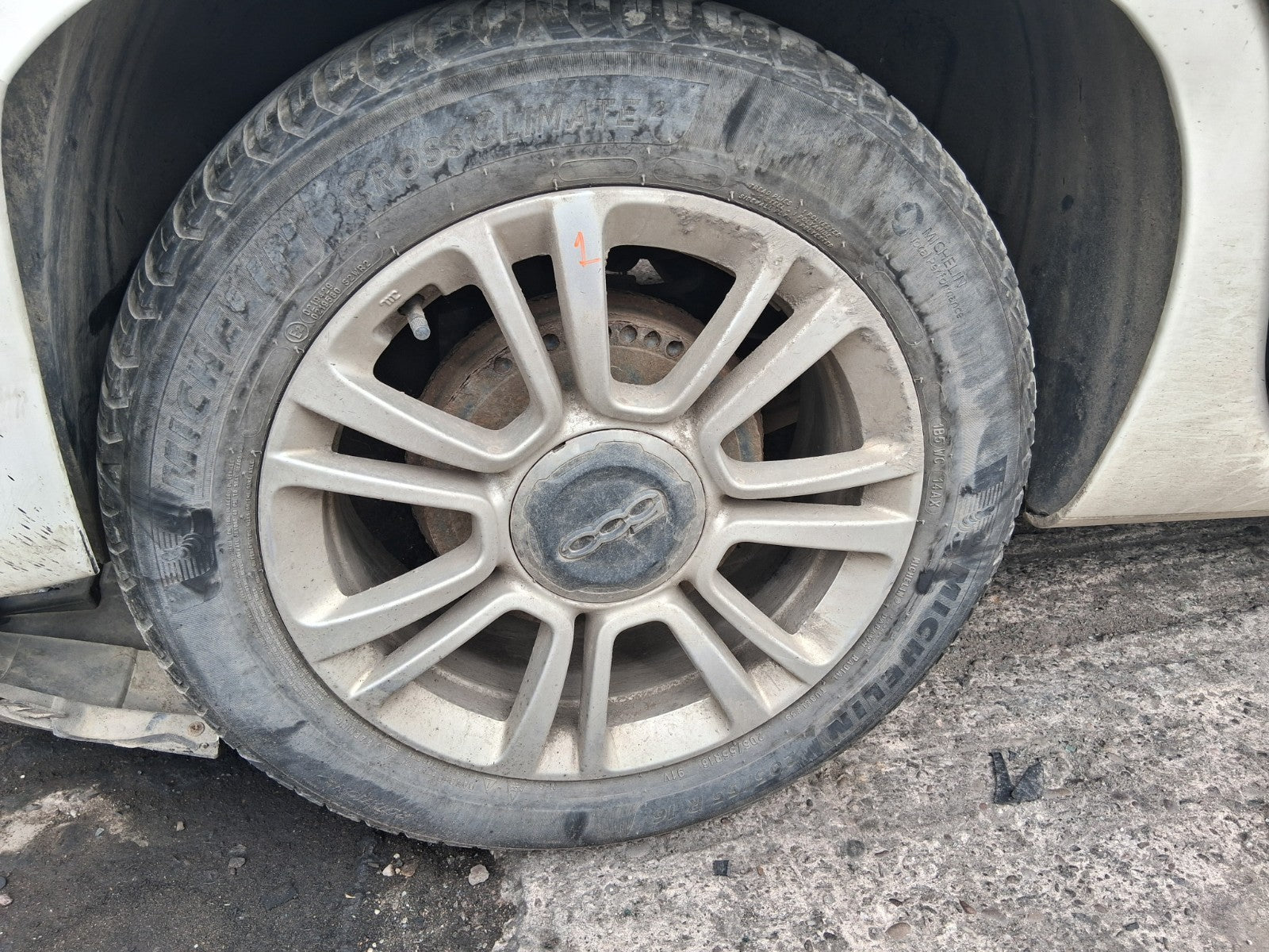 2019 FIAT 500L HATCH 16 INCH SINGLE ALLOY WHEEL WITH TYRE 205/55R16 REF 1