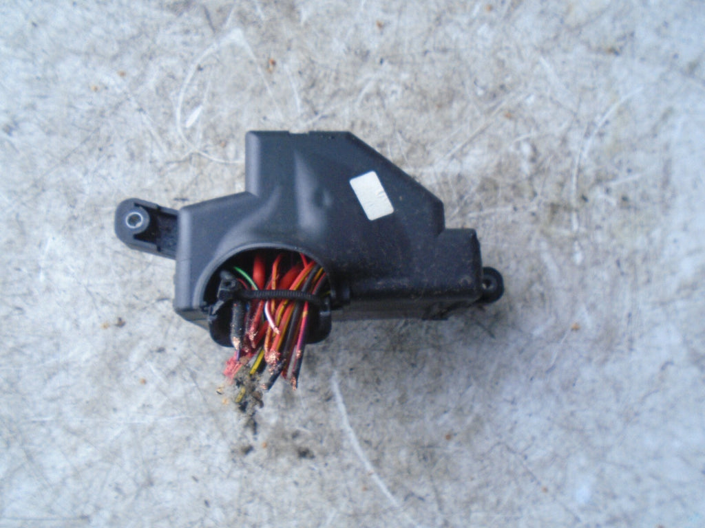 VOLKSWAGEN GOLF 2012 MK6 INTERIOR DRIVER SIDE FUSE BOX PANEL