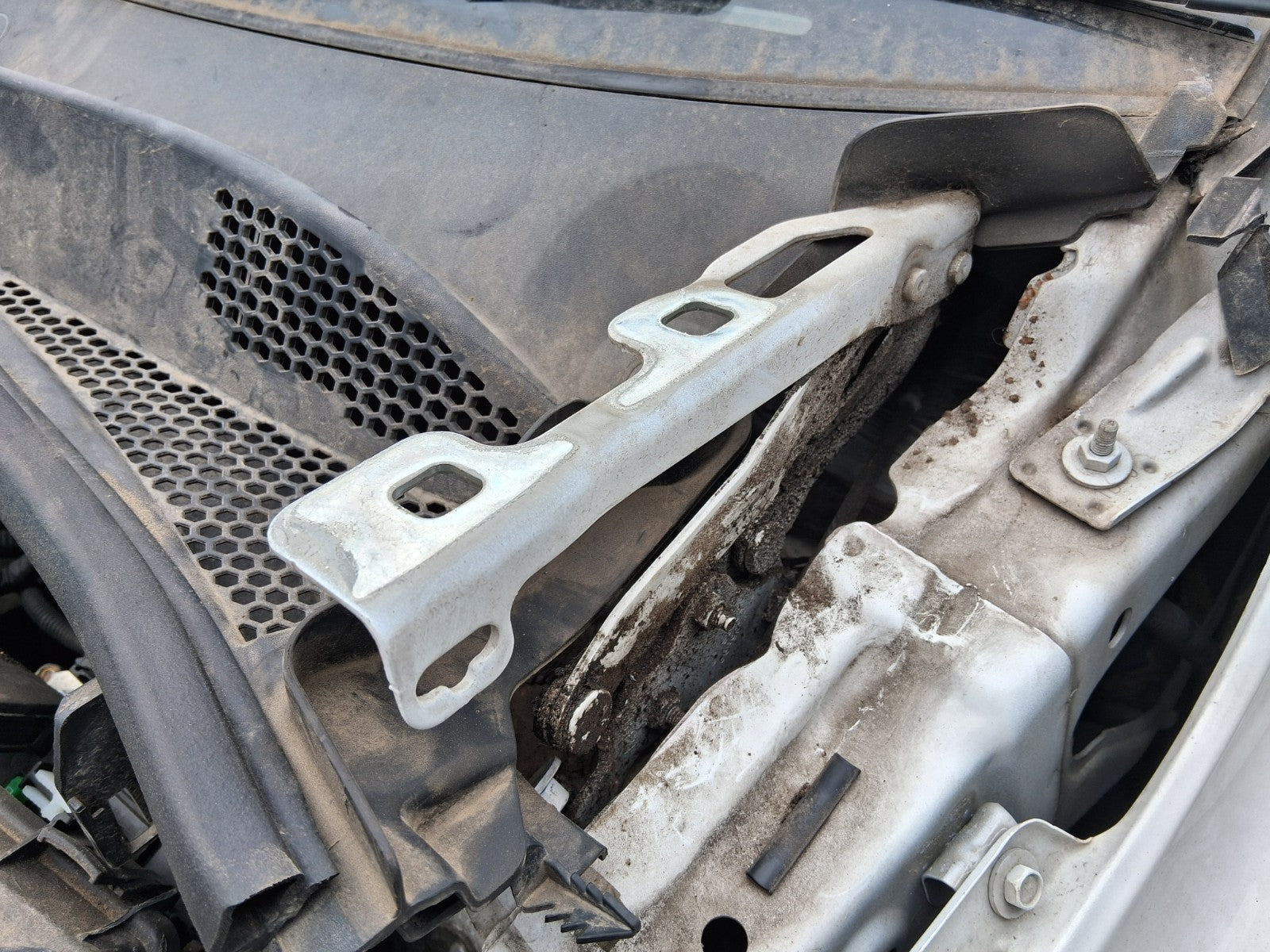 VAUXHALL CORSA E 2019 FRONT BONNET HINGES PAIR WHITE